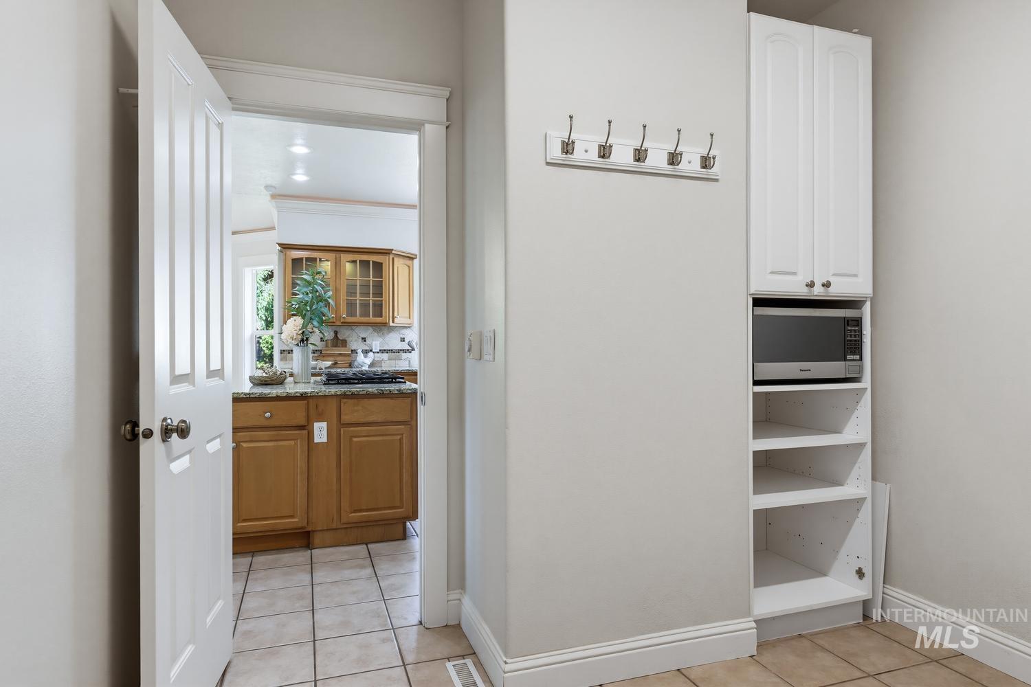 212 W Thornberry, Boise, Idaho 83702, 3 Bedrooms, 2.5 Bathrooms, Residential For Sale, Price $1,250,000, 98998465