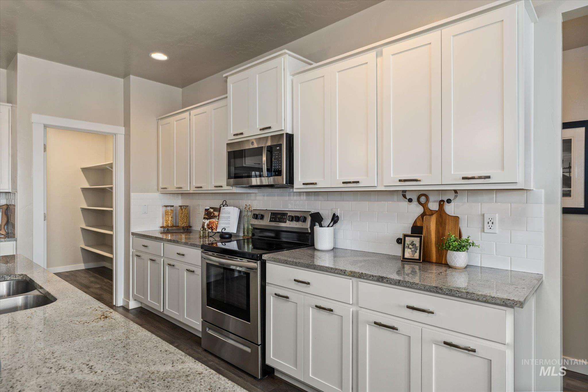 11883 W Trailheights, Star, Idaho 83669, 4 Bedrooms, 2 Bathrooms, Residential For Sale, Price $610,000,MLS 98998466
