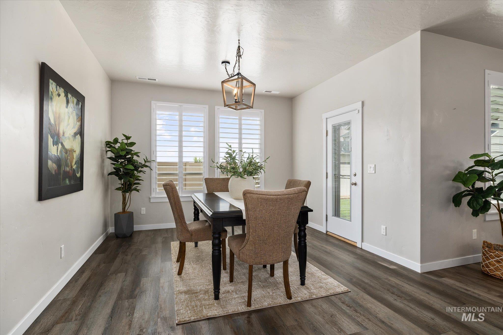 11883 W Trailheights, Star, Idaho 83669, 4 Bedrooms, 2 Bathrooms, Residential For Sale, Price $610,000,MLS 98998466