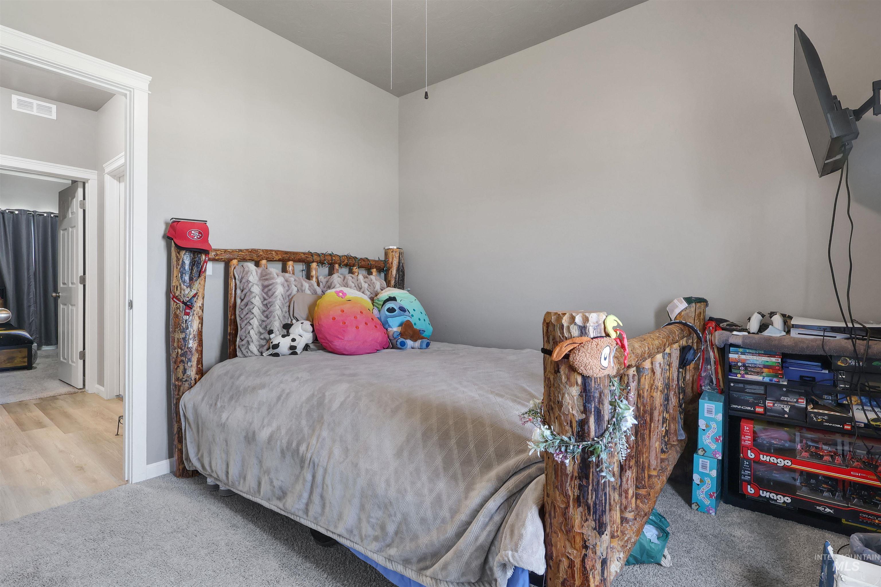 612 Heidi Ave, Twin Falls, Idaho 83301, 3 Bedrooms, 2 Bathrooms, Residential For Sale, Price $345,000,MLS 98998477