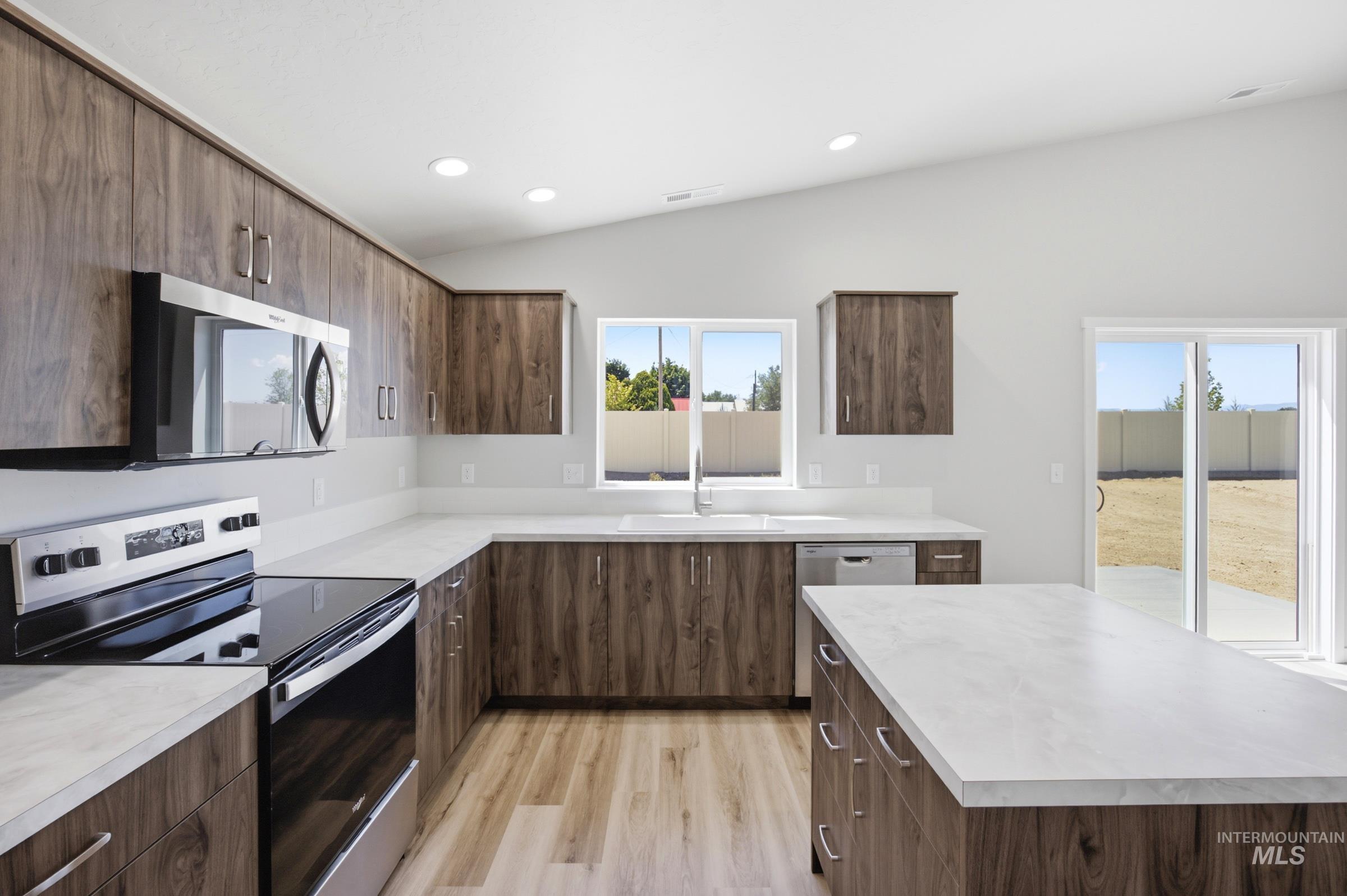 2183 N 8th E St, Mountain Home, Idaho 83647, 4 Bedrooms, 2 Bathrooms, Residential For Sale, Price $415,990, 98998483