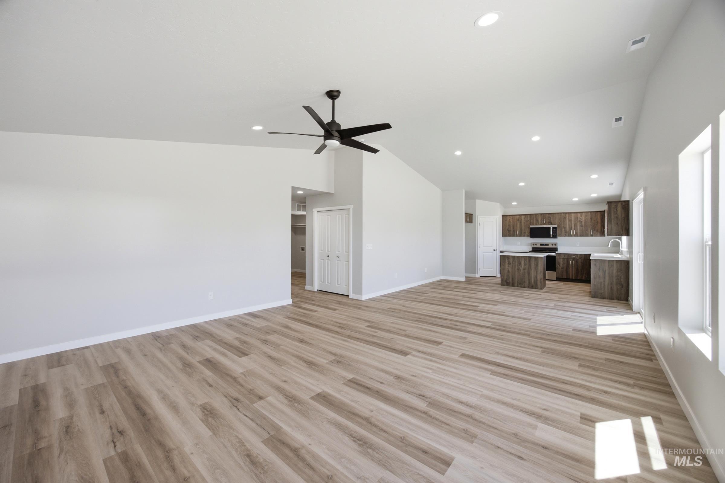 2183 N 8th E St, Mountain Home, Idaho 83647, 4 Bedrooms, 2 Bathrooms, Residential For Sale, Price $415,990, 98998483