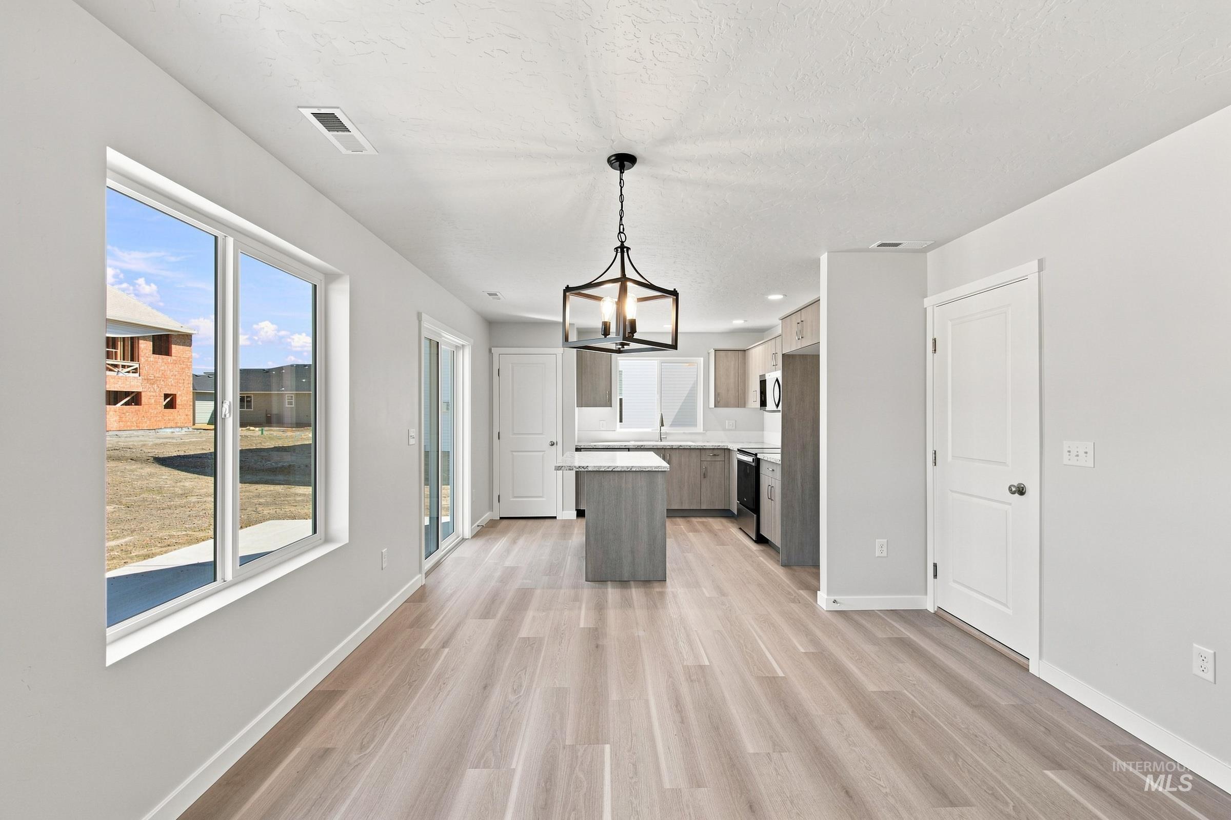 464 Merlin Ct, Middleton, Idaho 83644, 4 Bedrooms, 2.5 Bathrooms, Residential For Sale, Price $443,990, 98998484