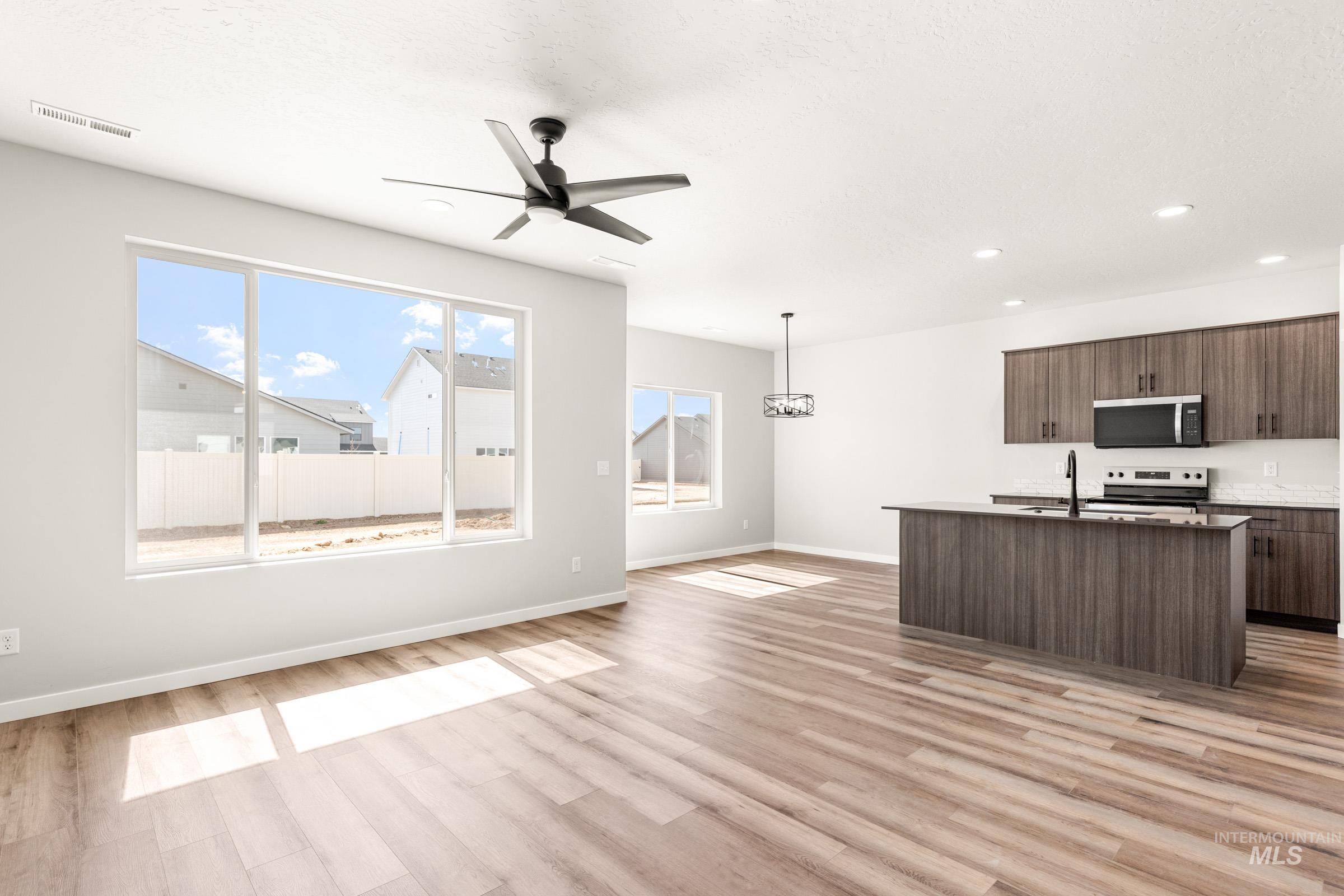 9471 W Blazing Star St, Nampa, Idaho 83687, 3 Bedrooms, 2 Bathrooms, Residential For Sale, Price $454,990, 98998488