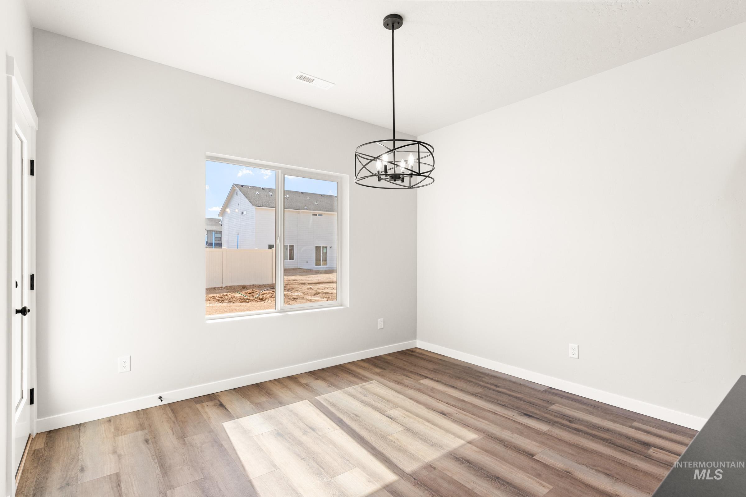 9471 W Blazing Star St, Nampa, Idaho 83687, 3 Bedrooms, 2 Bathrooms, Residential For Sale, Price $454,990, 98998488