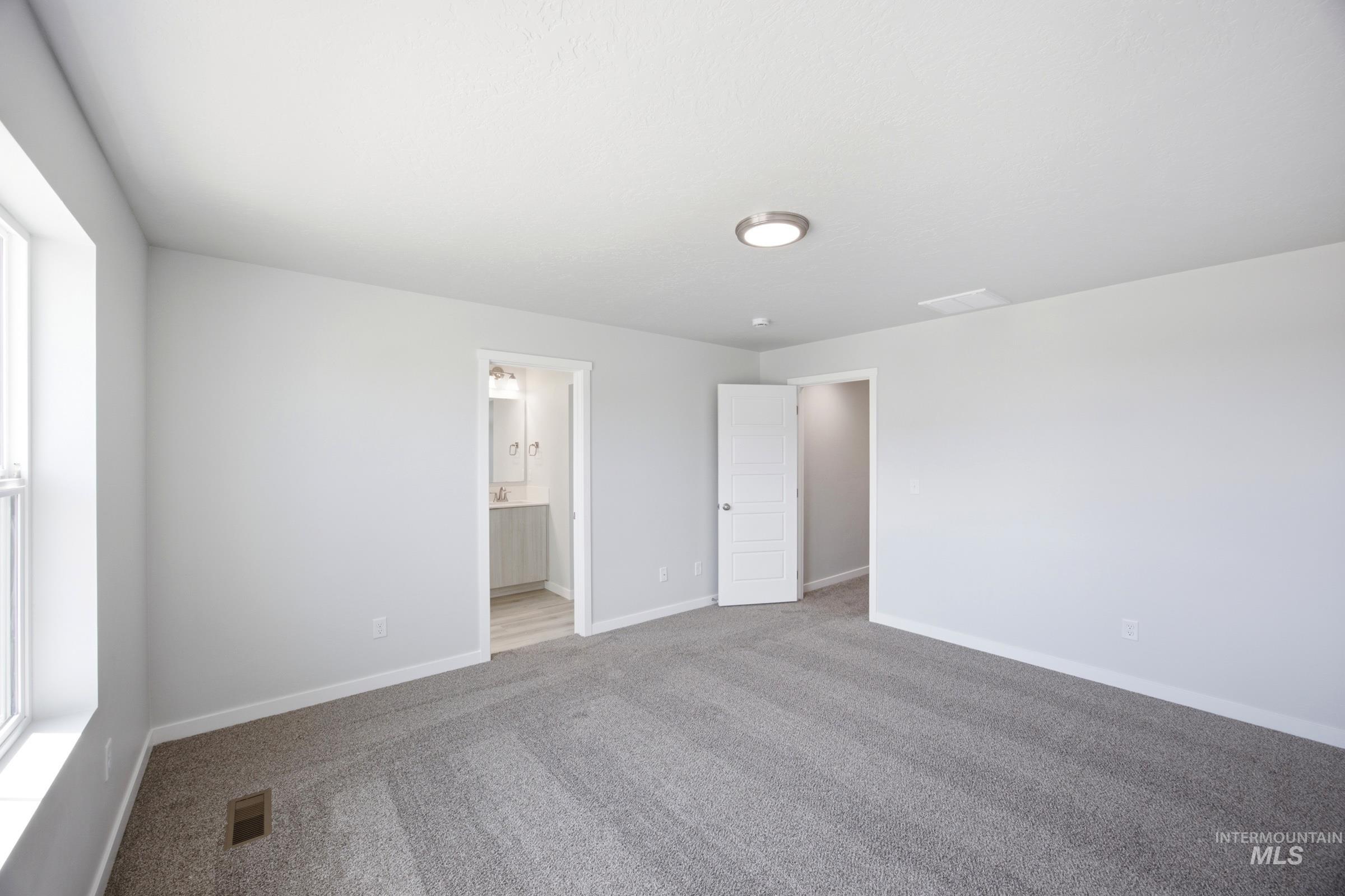 10878 Greensboro St, Caldwell, Idaho 83605, 3 Bedrooms, 2.5 Bathrooms, Residential For Sale, Price $369,990, 98998489