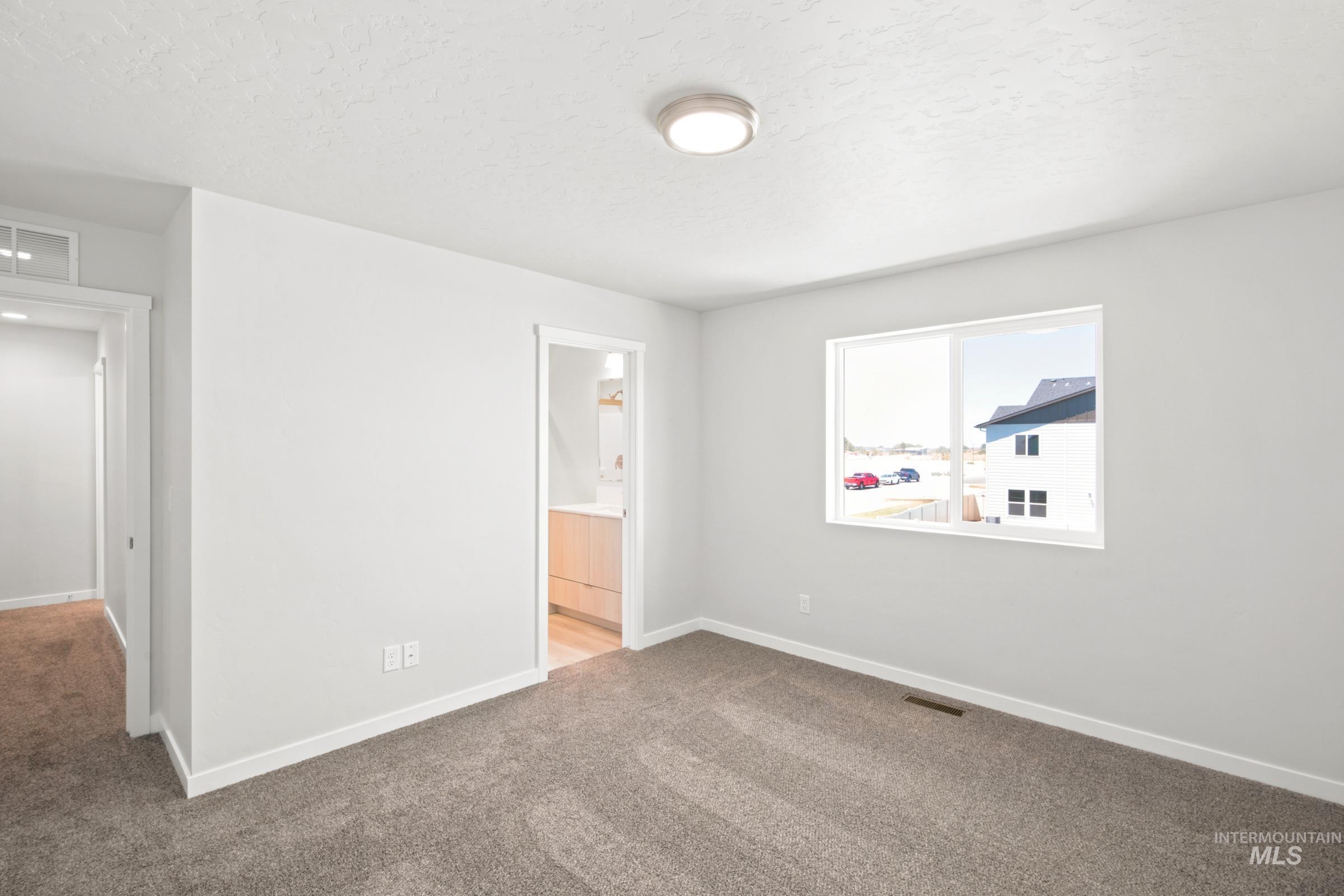 10870 Greensboro St, Caldwell, Idaho 83605, 3 Bedrooms, 2.5 Bathrooms, Residential For Sale, Price $366,990,MLS 98998490