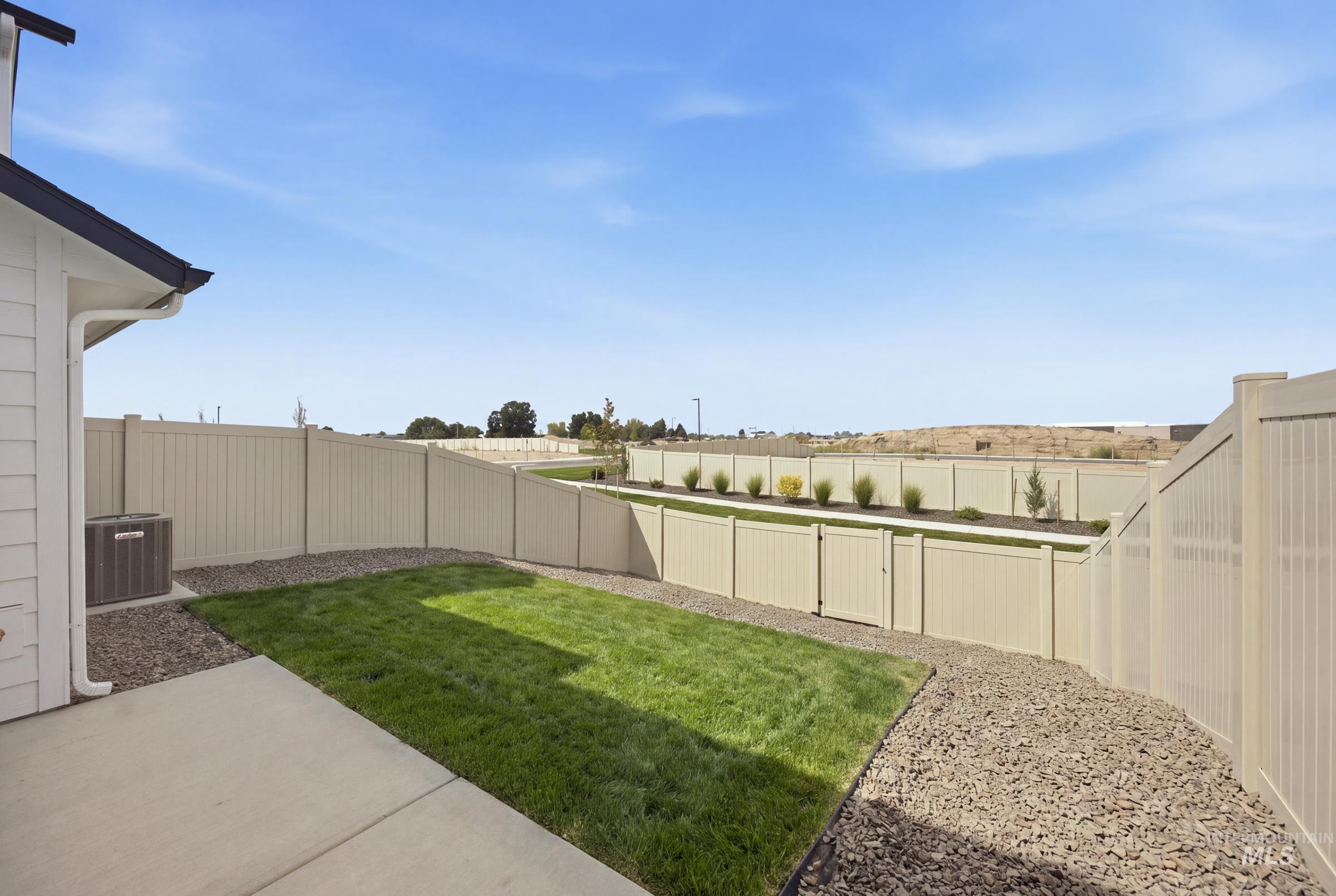 10870 Greensboro St, Caldwell, Idaho 83605, 3 Bedrooms, 2.5 Bathrooms, Residential For Sale, Price $366,990, 98998490