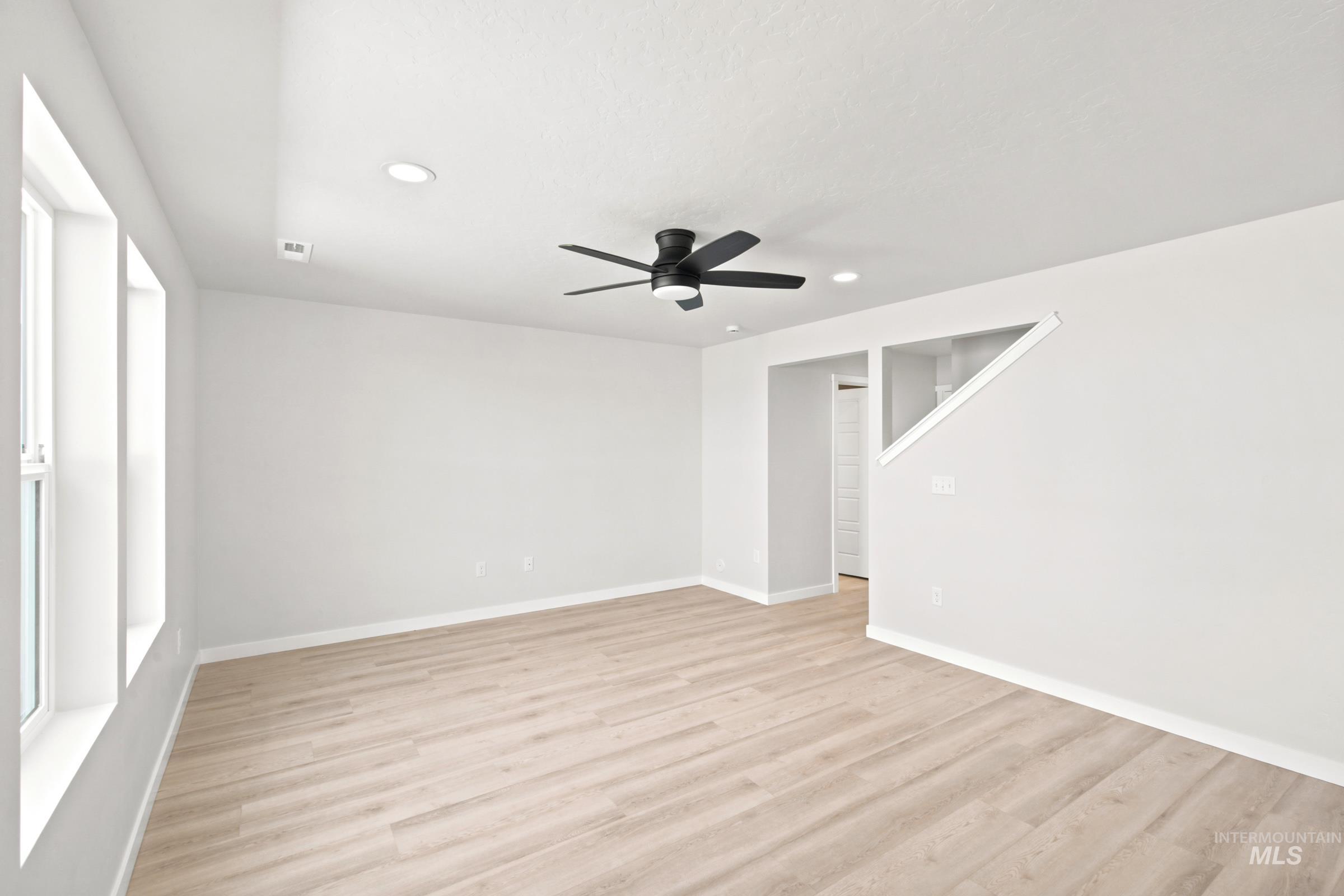 10870 Greensboro St, Caldwell, Idaho 83605, 3 Bedrooms, 2.5 Bathrooms, Residential For Sale, Price $366,990,MLS 98998490
