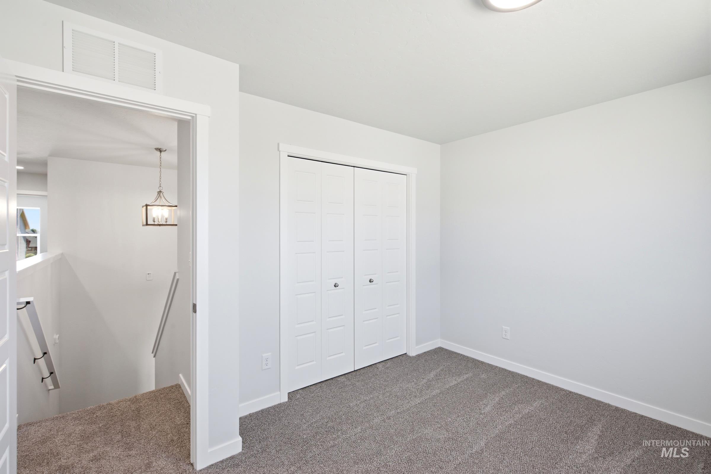 10866 Greensboro St, Caldwell, Idaho 83605, 3 Bedrooms, 2.5 Bathrooms, Residential For Sale, Price $370,990,MLS 98998491