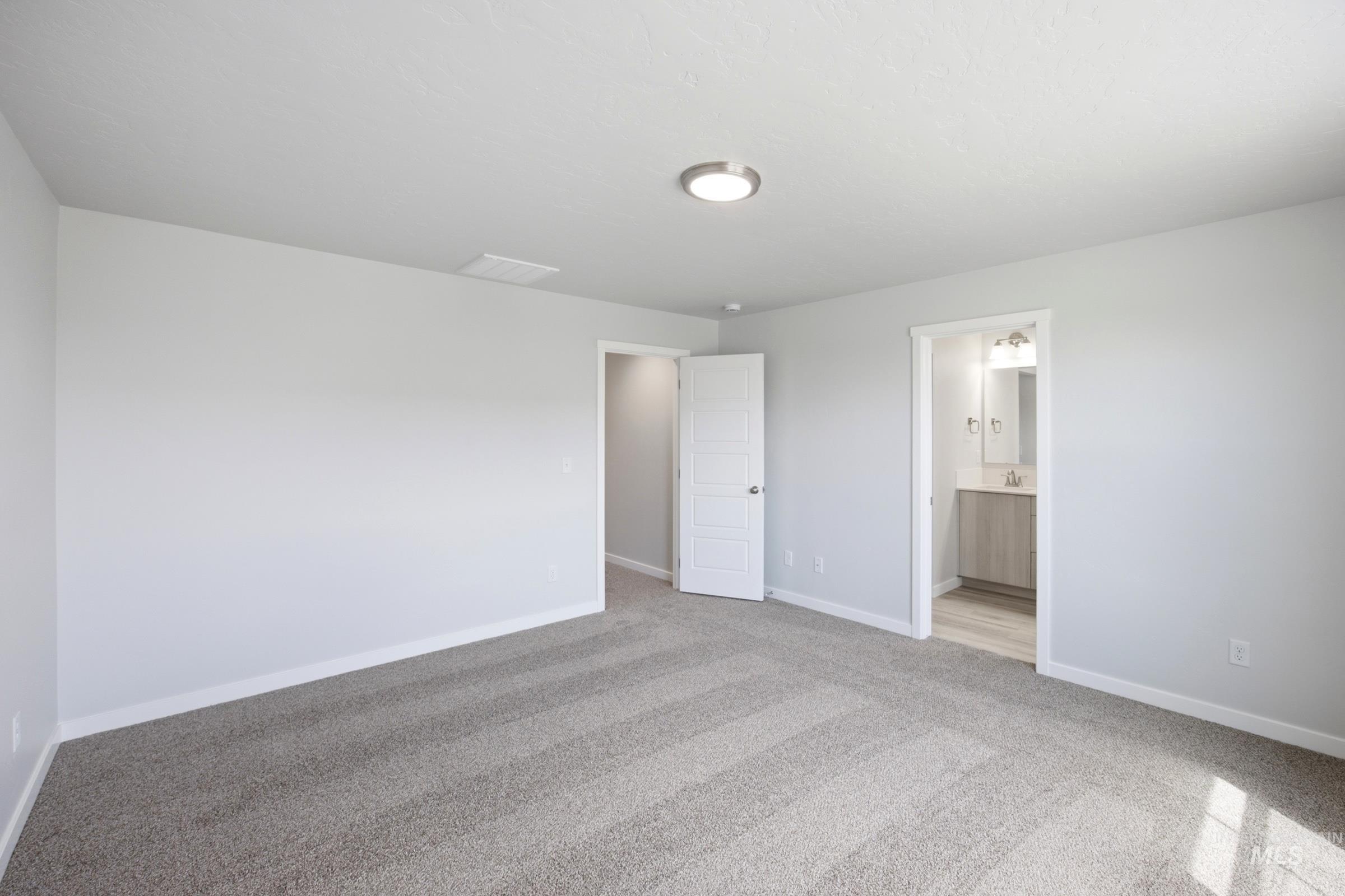 10866 Greensboro St, Caldwell, Idaho 83605, 3 Bedrooms, 2.5 Bathrooms, Residential For Sale, Price $370,990, 98998491