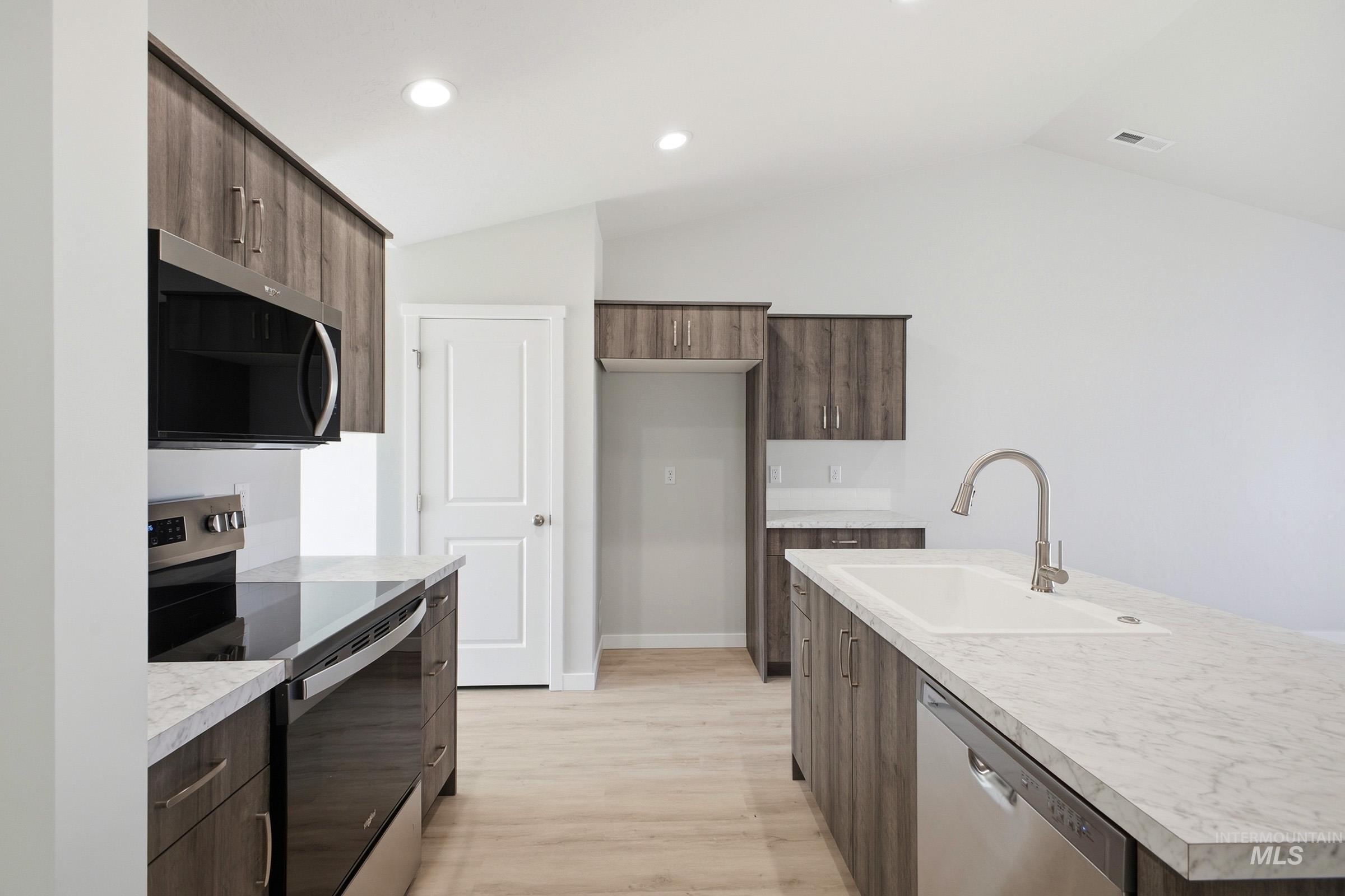 2606 N Chappy Way, Kuna, Idaho 83634, 3 Bedrooms, 2 Bathrooms, Residential For Sale, Price $419,990,MLS 98998494
