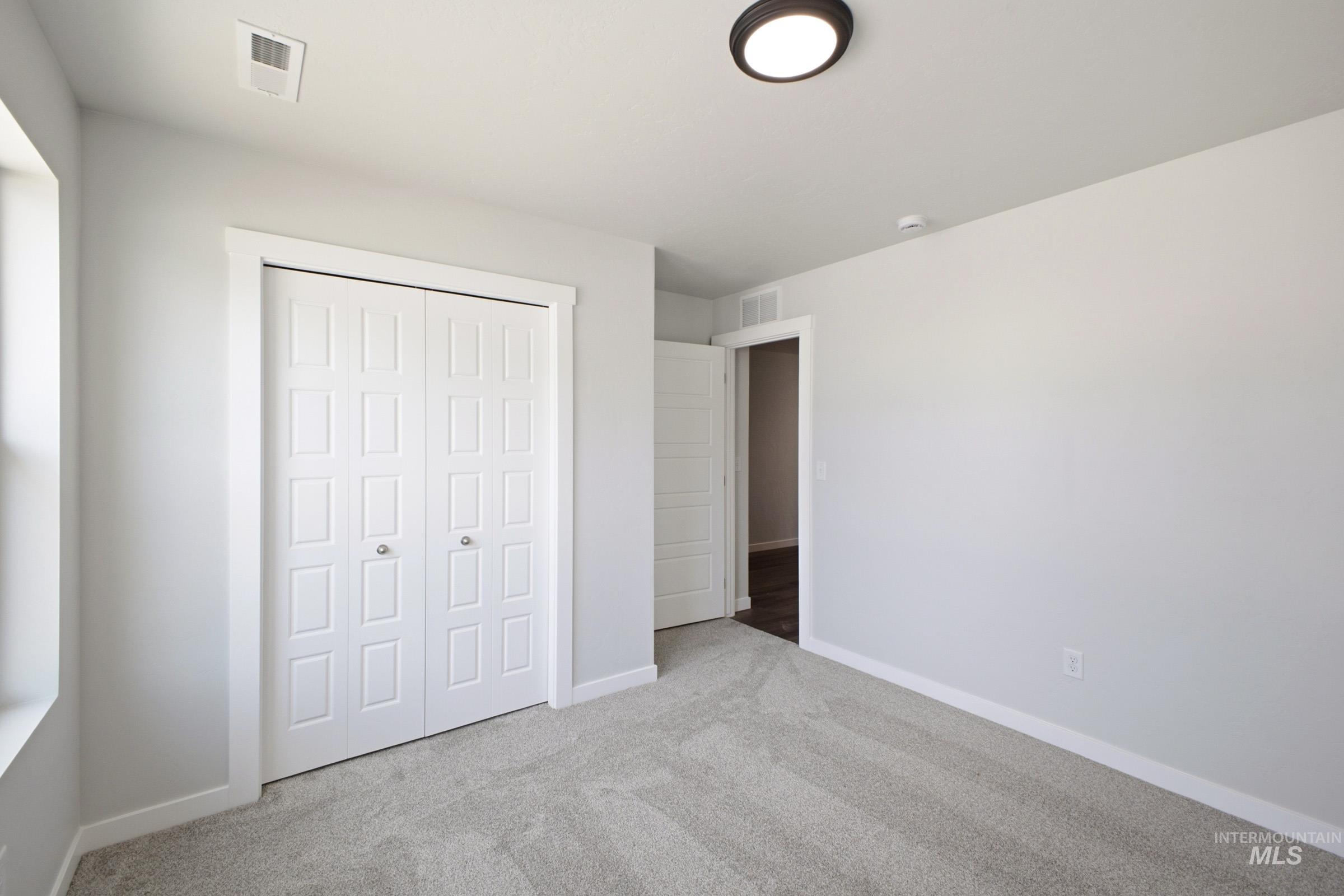 2562 W Tar Sands Dr, Kuna, Idaho 83634, 3 Bedrooms, 2 Bathrooms, Residential For Sale, Price $445,990,MLS 98998497