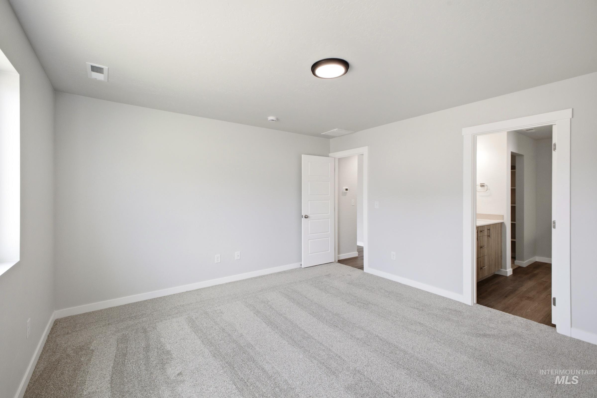 2562 W Tar Sands Dr, Kuna, Idaho 83634, 3 Bedrooms, 2 Bathrooms, Residential For Sale, Price $445,990,MLS 98998497