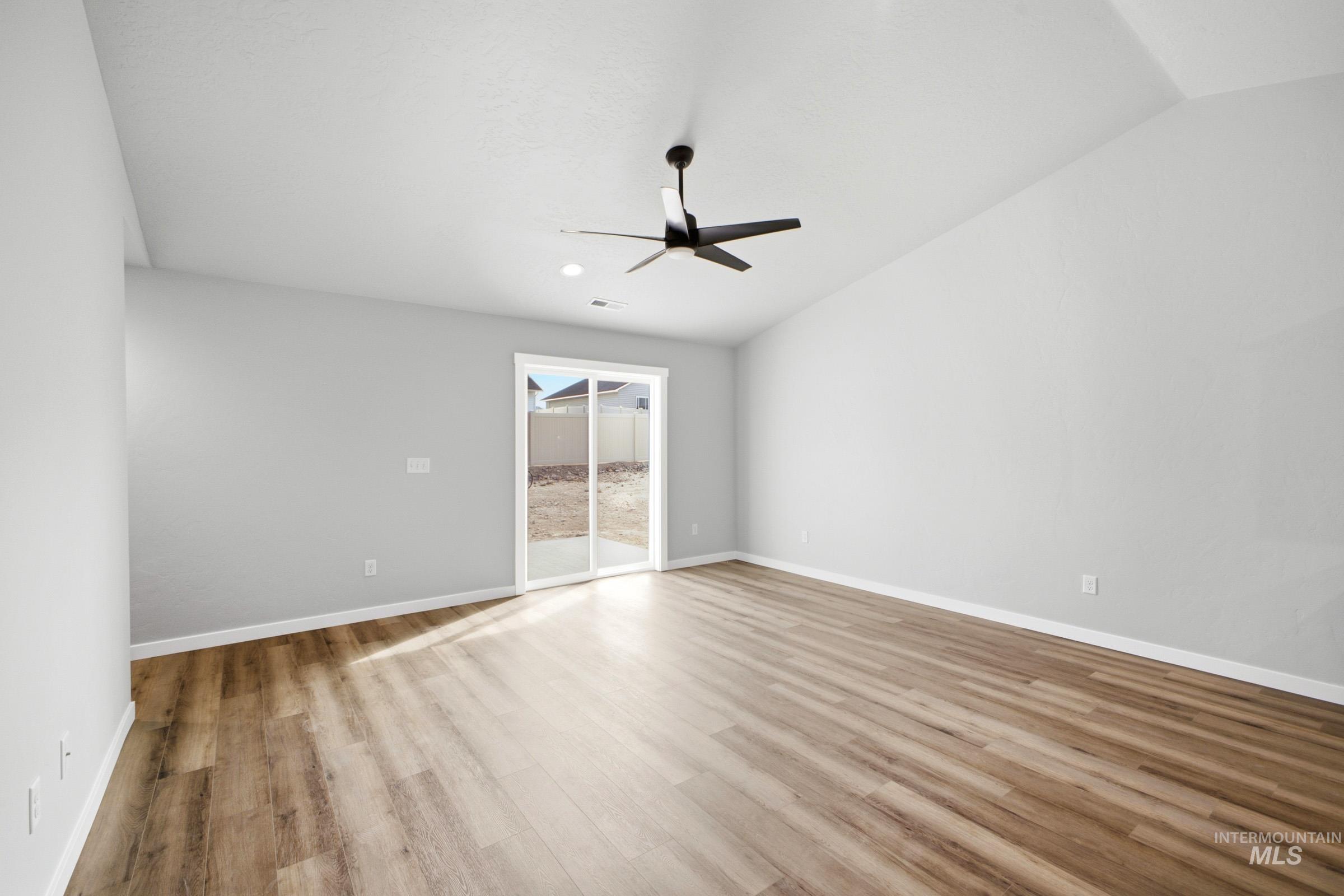 2570 W Tar Sands Dr, Kuna, Idaho 83634, 3 Bedrooms, 2 Bathrooms, Residential For Sale, Price $420,990,MLS 98998498