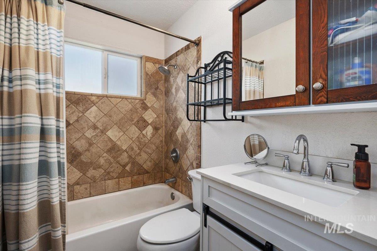 604 Birch Dr, Heyburn, Idaho 83336, 3 Bedrooms, 1 Bathroom, Residential For Sale, Price $255,000,MLS 98998507