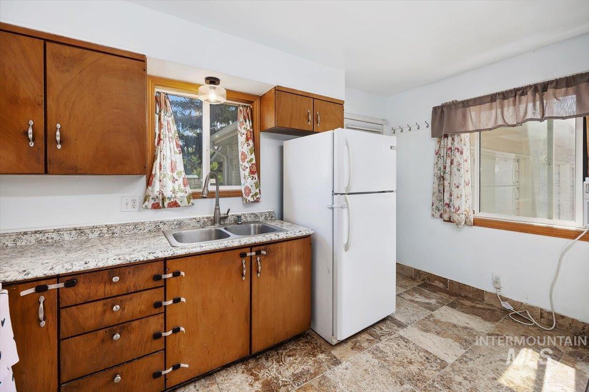 604 Birch Dr, Heyburn, Idaho 83336, 3 Bedrooms, 1 Bathroom, Residential For Sale, Price $255,000,MLS 98998507