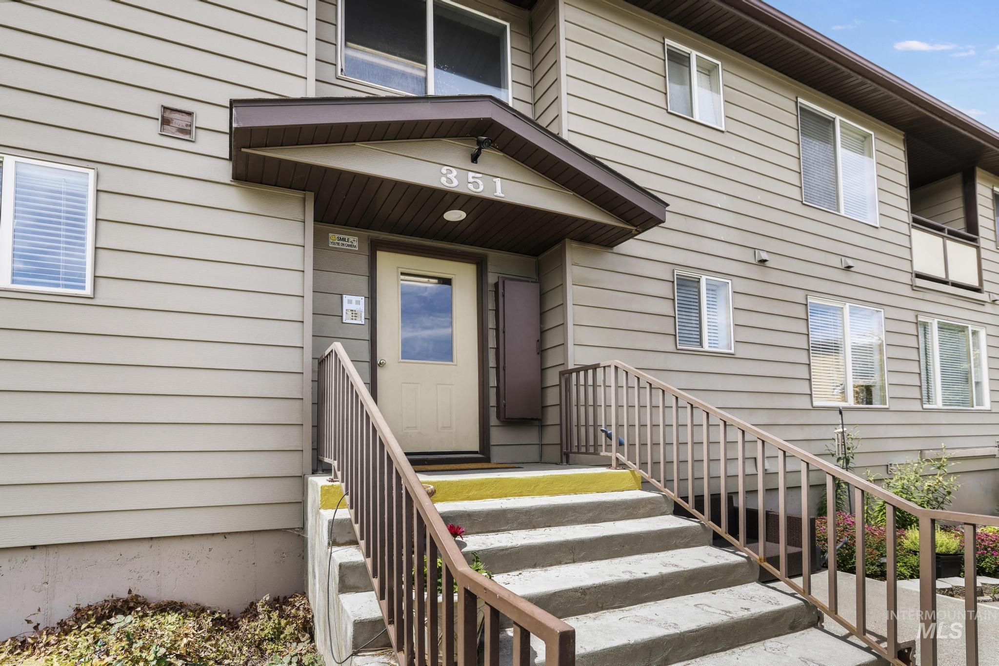 351 4 Elm St N, Twin Falls, Idaho 83301, 3 Bedrooms, 2 Bathrooms, Residential For Sale, Price $229,900,MLS 98998517