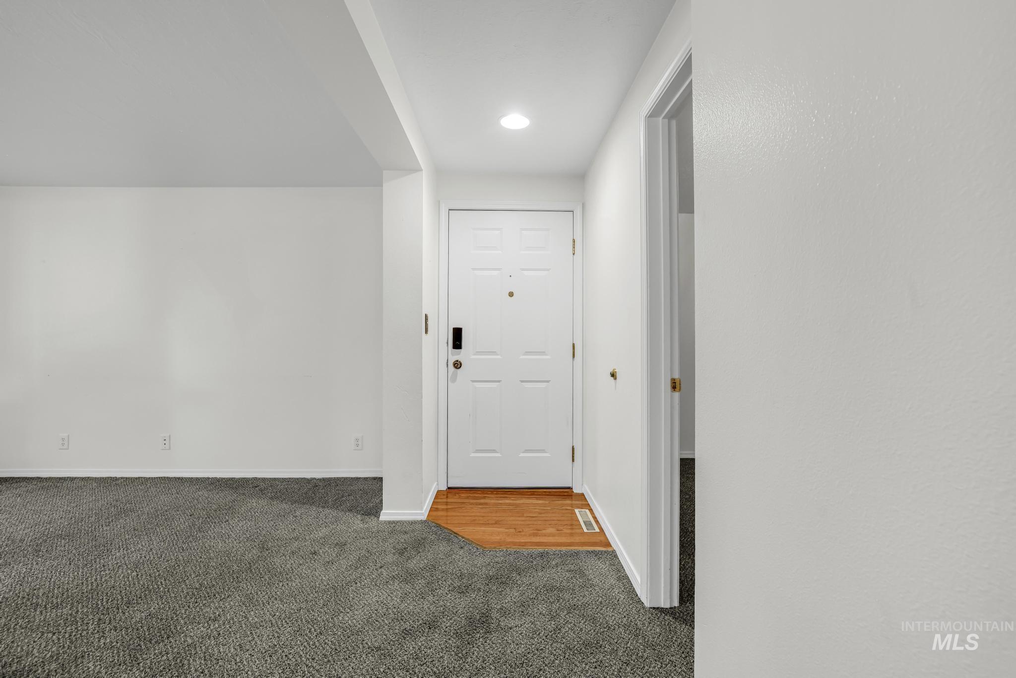 351 4 Elm St N, Twin Falls, Idaho 83301, 3 Bedrooms, 2 Bathrooms, Residential For Sale, Price $229,900,MLS 98998517