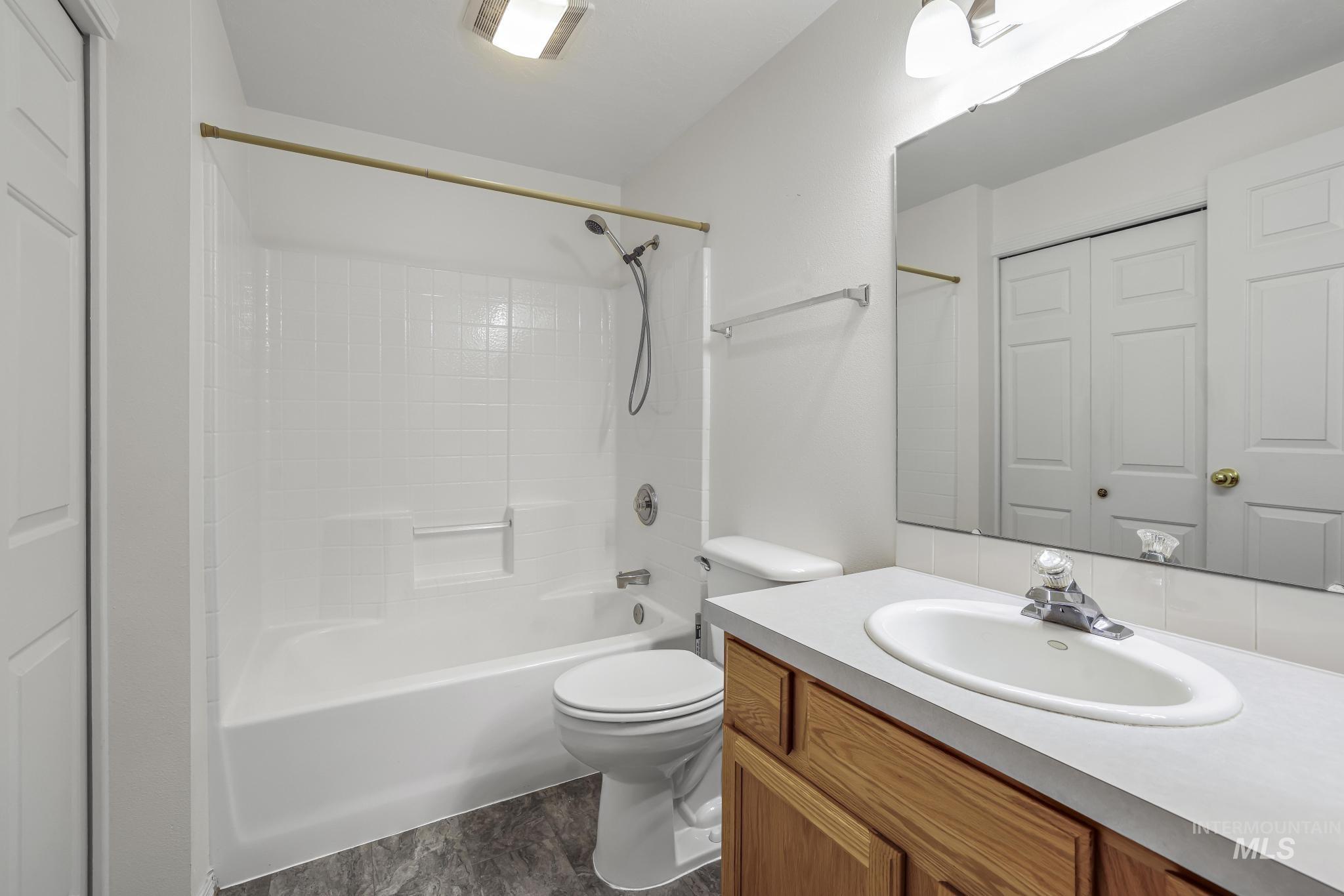 351 4 Elm St N, Twin Falls, Idaho 83301, 3 Bedrooms, 2 Bathrooms, Residential For Sale, Price $229,900,MLS 98998517