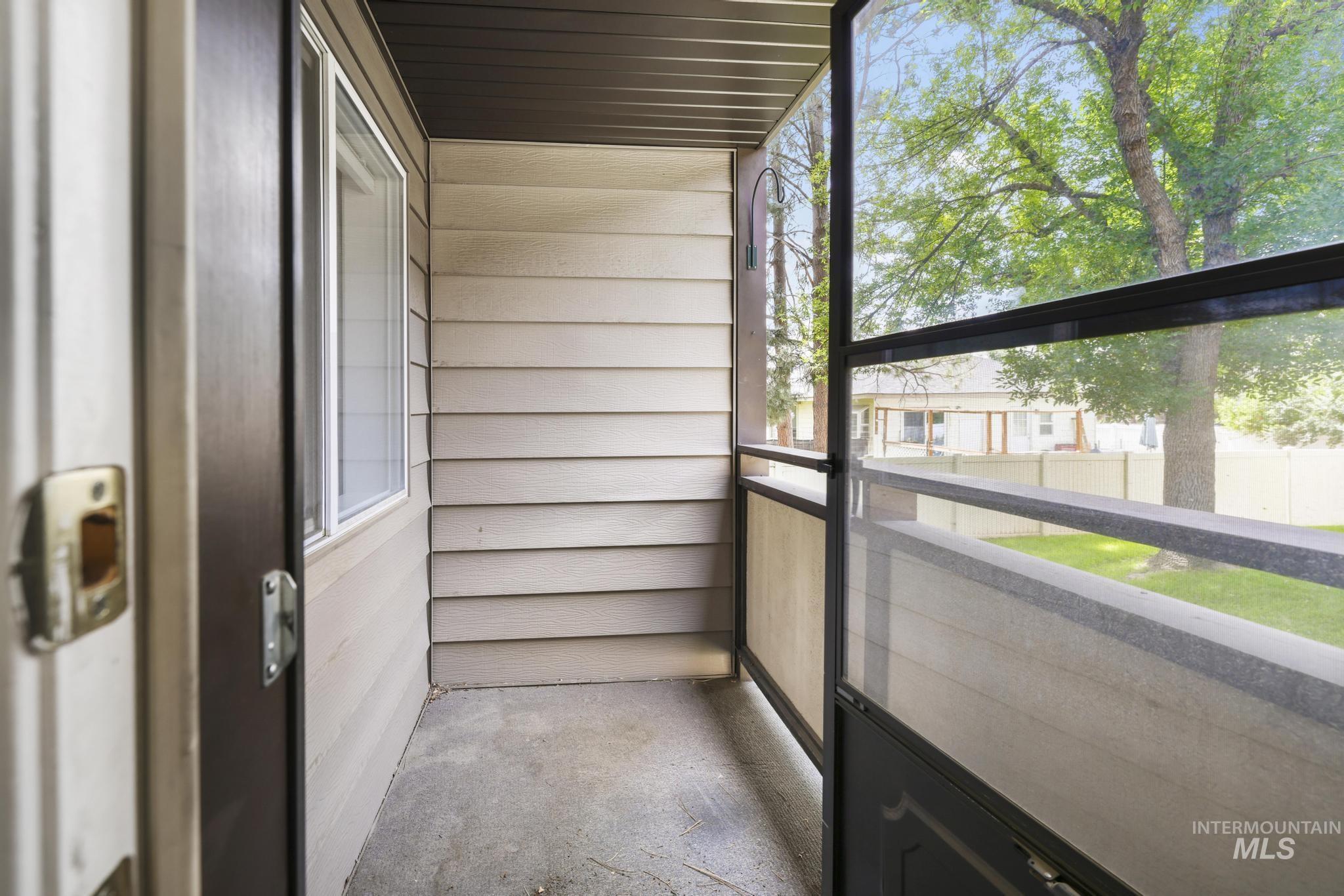 351 4 Elm St N, Twin Falls, Idaho 83301, 3 Bedrooms, 2 Bathrooms, Residential For Sale, Price $229,900,MLS 98998517