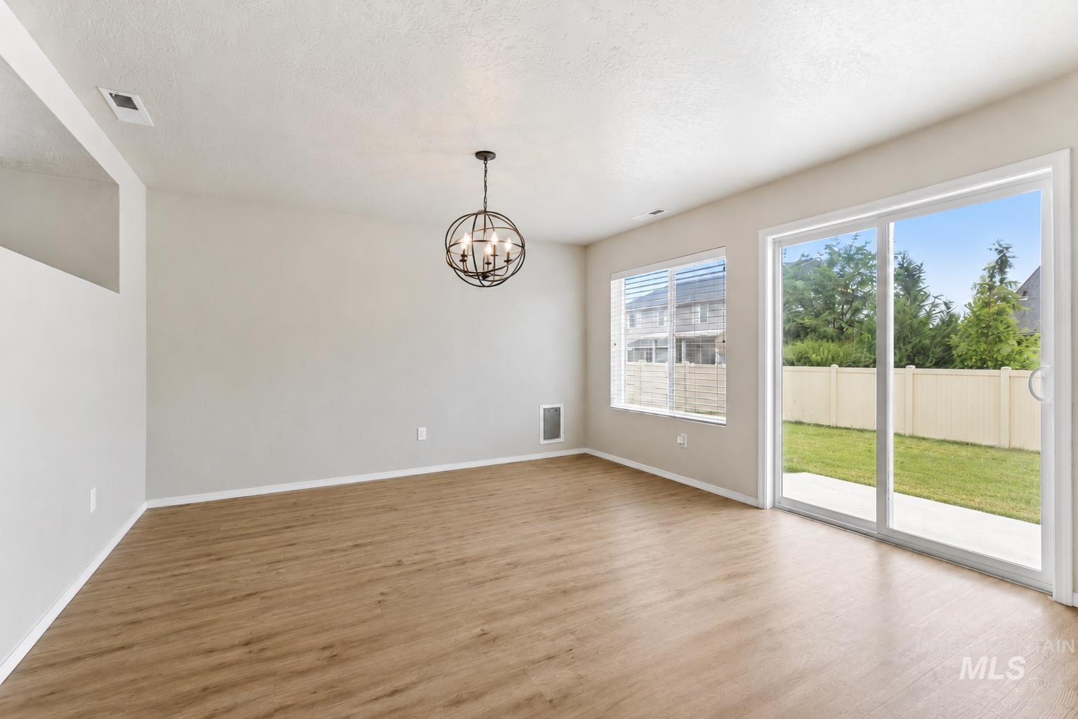 13178 S Wind River Ave, Nampa, Idaho 83686, 5 Bedrooms, 2.5 Bathrooms, Residential For Sale, Price $509,000,MLS 98998519