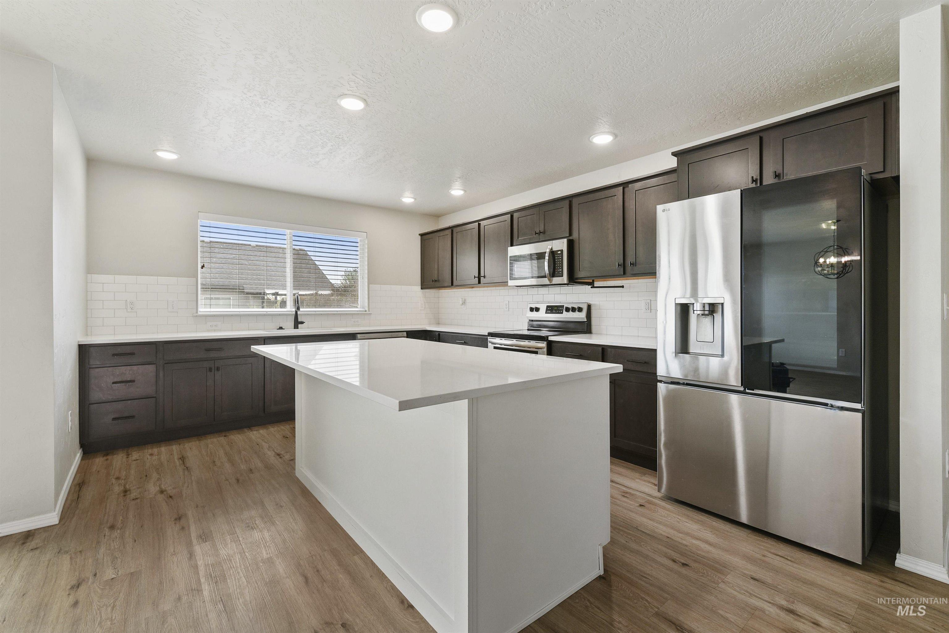 13178 S Wind River Ave, Nampa, Idaho 83686, 5 Bedrooms, 2.5 Bathrooms, Residential For Sale, Price $509,000,MLS 98998519