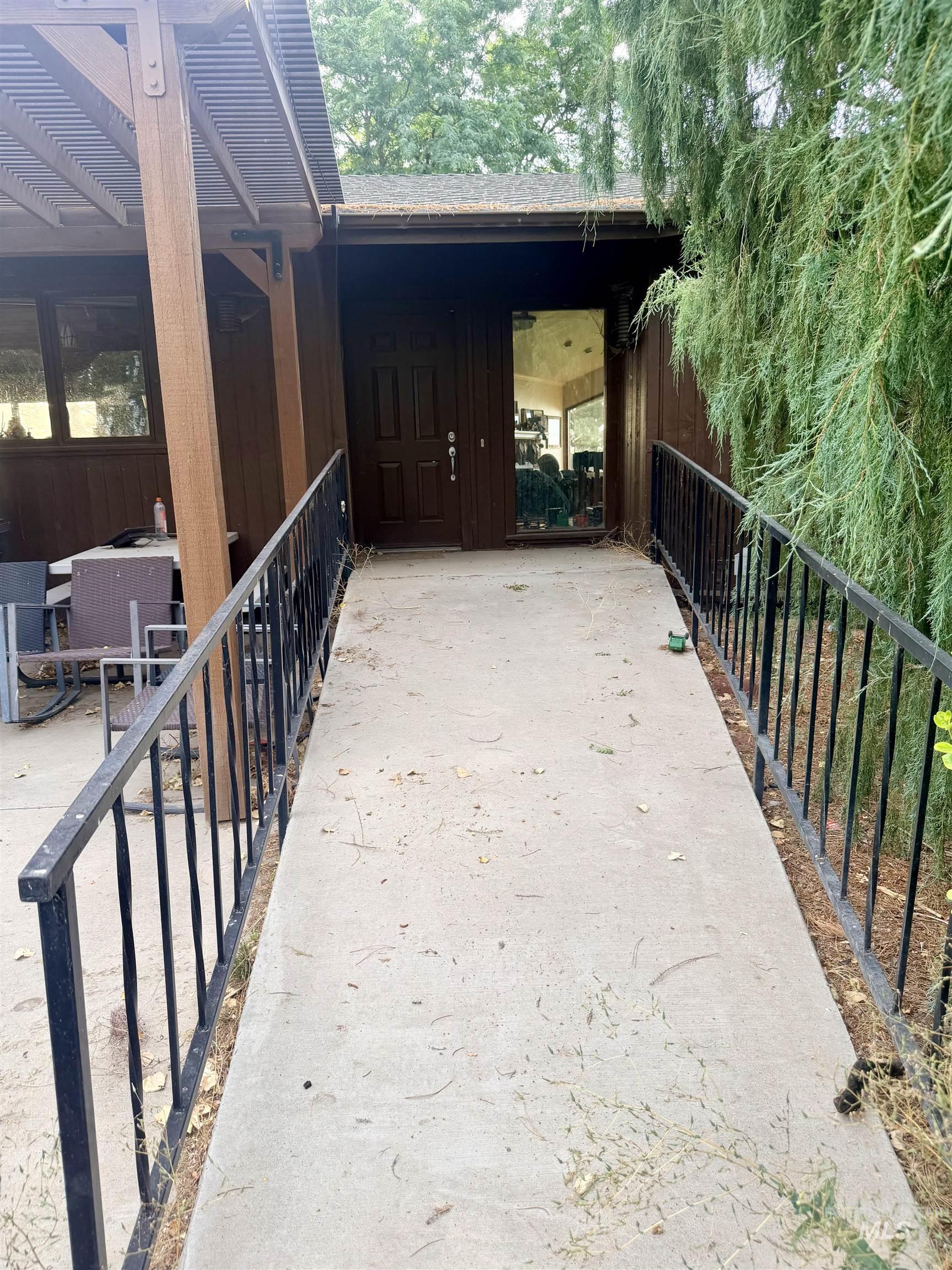 151 E 5600 N, Hagerman, Idaho 83332, 6 Bedrooms, 4 Bathrooms, Farm & Ranch For Sale, Price $1,800,000,MLS 98998526