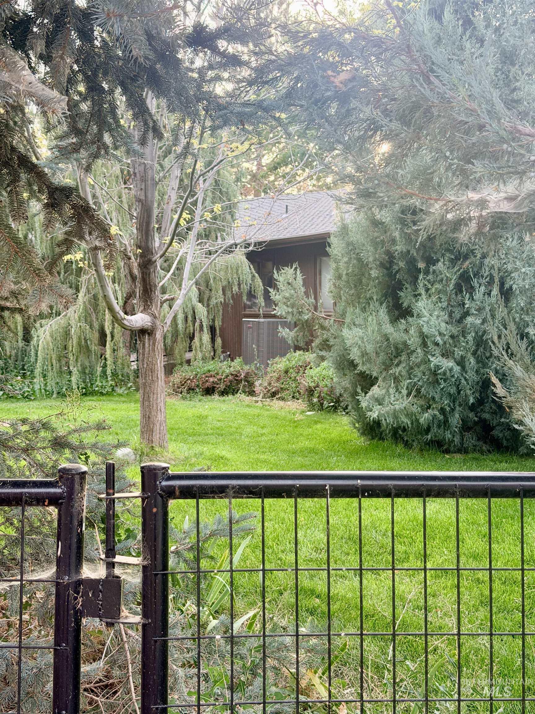 151 E 5600 N, Hagerman, Idaho 83332, 6 Bedrooms, 4 Bathrooms, Farm & Ranch For Sale, Price $1,800,000,MLS 98998526