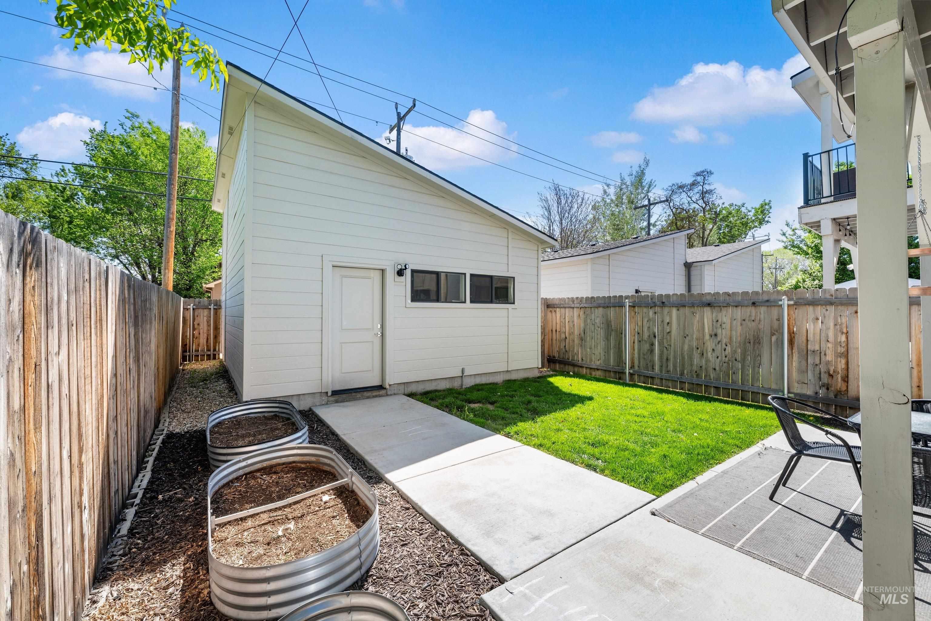 2106 N 35th St, Boise, Idaho 83703, 4 Bedrooms, 3 Bathrooms, Residential Income For Sale, Price $640,000,MLS 98998542