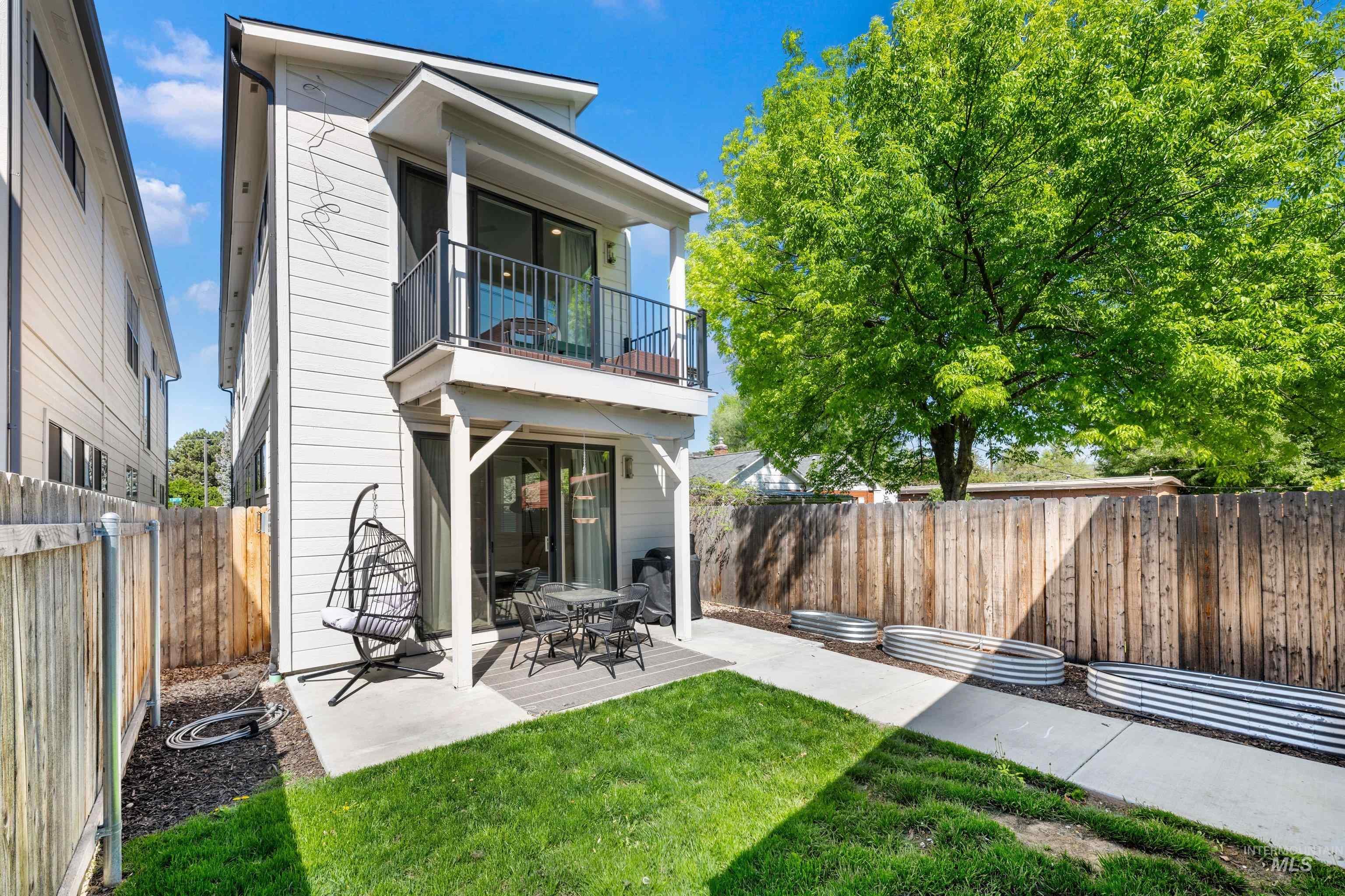 2106 N 35th St, Boise, Idaho 83703, 4 Bedrooms, 3 Bathrooms, Residential Income For Sale, Price $640,000,MLS 98998542