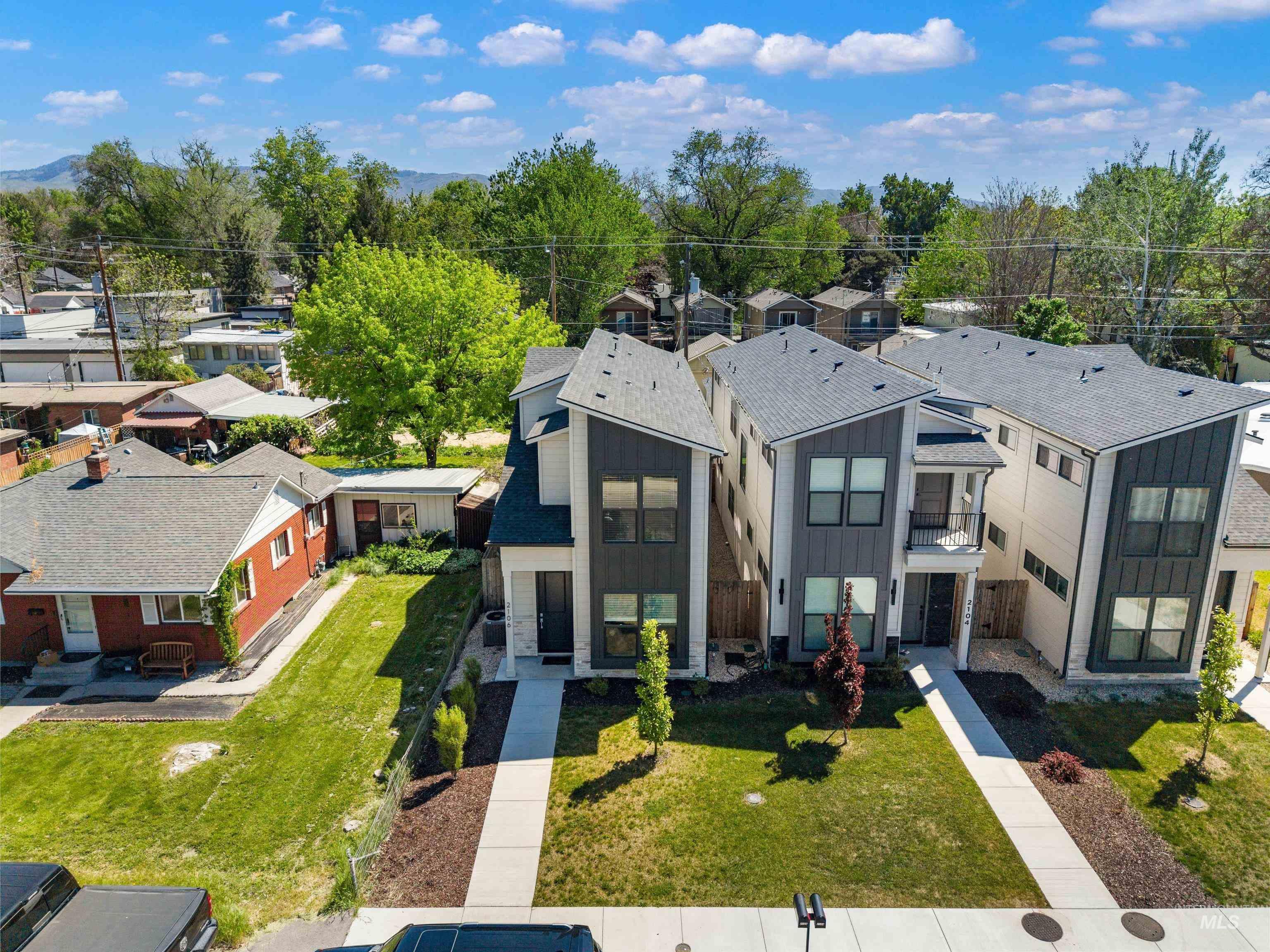 2106 N 35th St, Boise, Idaho 83703, 4 Bedrooms, 3 Bathrooms, Residential Income For Sale, Price $640,000,MLS 98998542