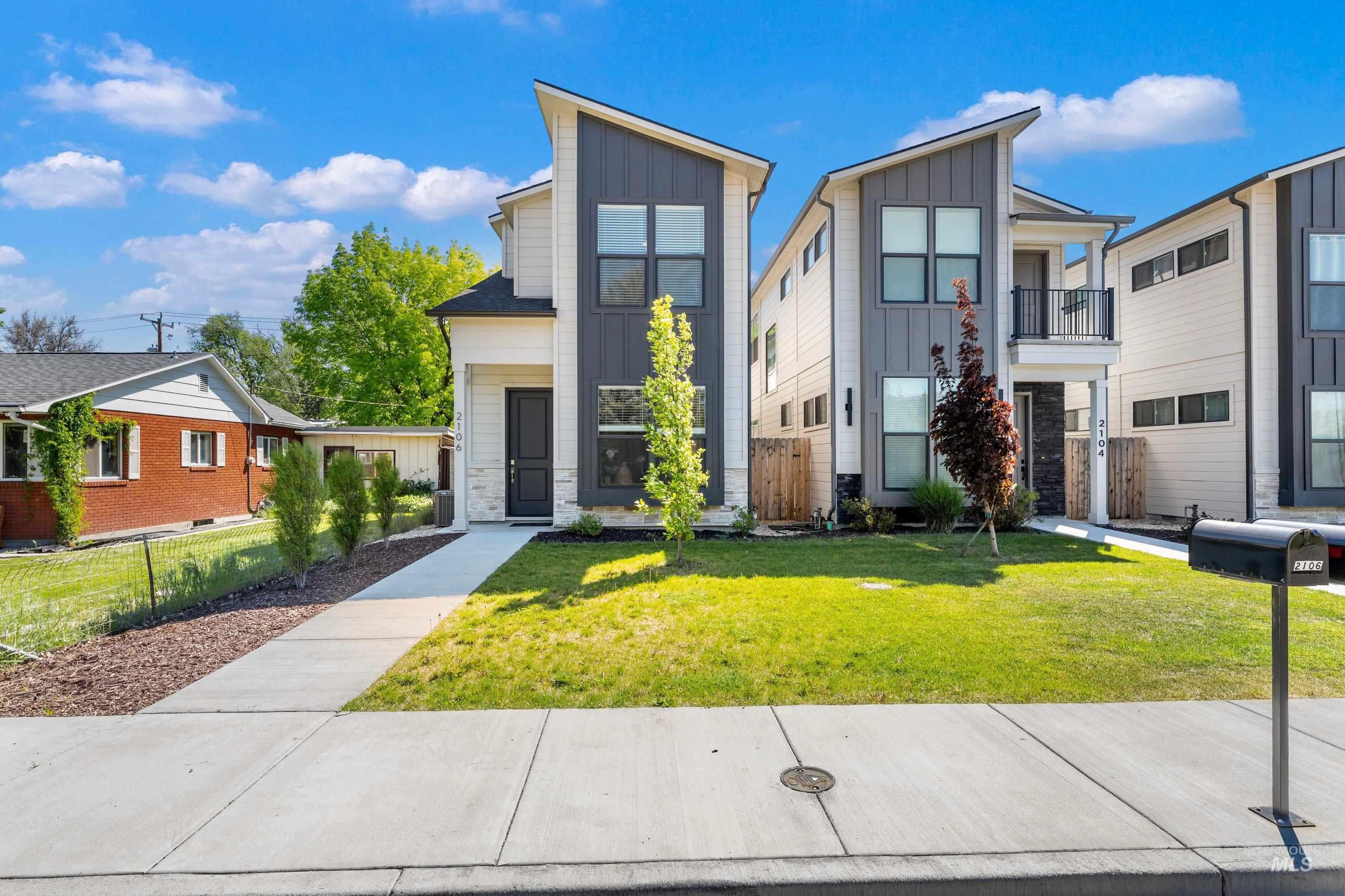 2106 N 35th St, Boise, Idaho 83703, 4 Bedrooms, 3 Bathrooms, Residential Income For Sale, Price $640,000,MLS 98998542