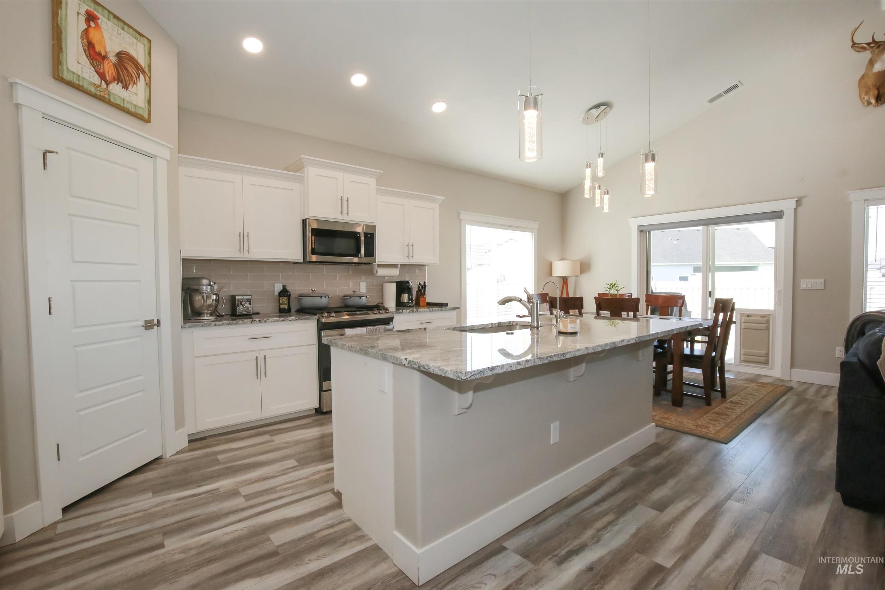 1315 Cantebria Way, Payette, Idaho 83661, 3 Bedrooms, 2.5 Bathrooms, Residential For Sale, Price $495,000,MLS 98998546