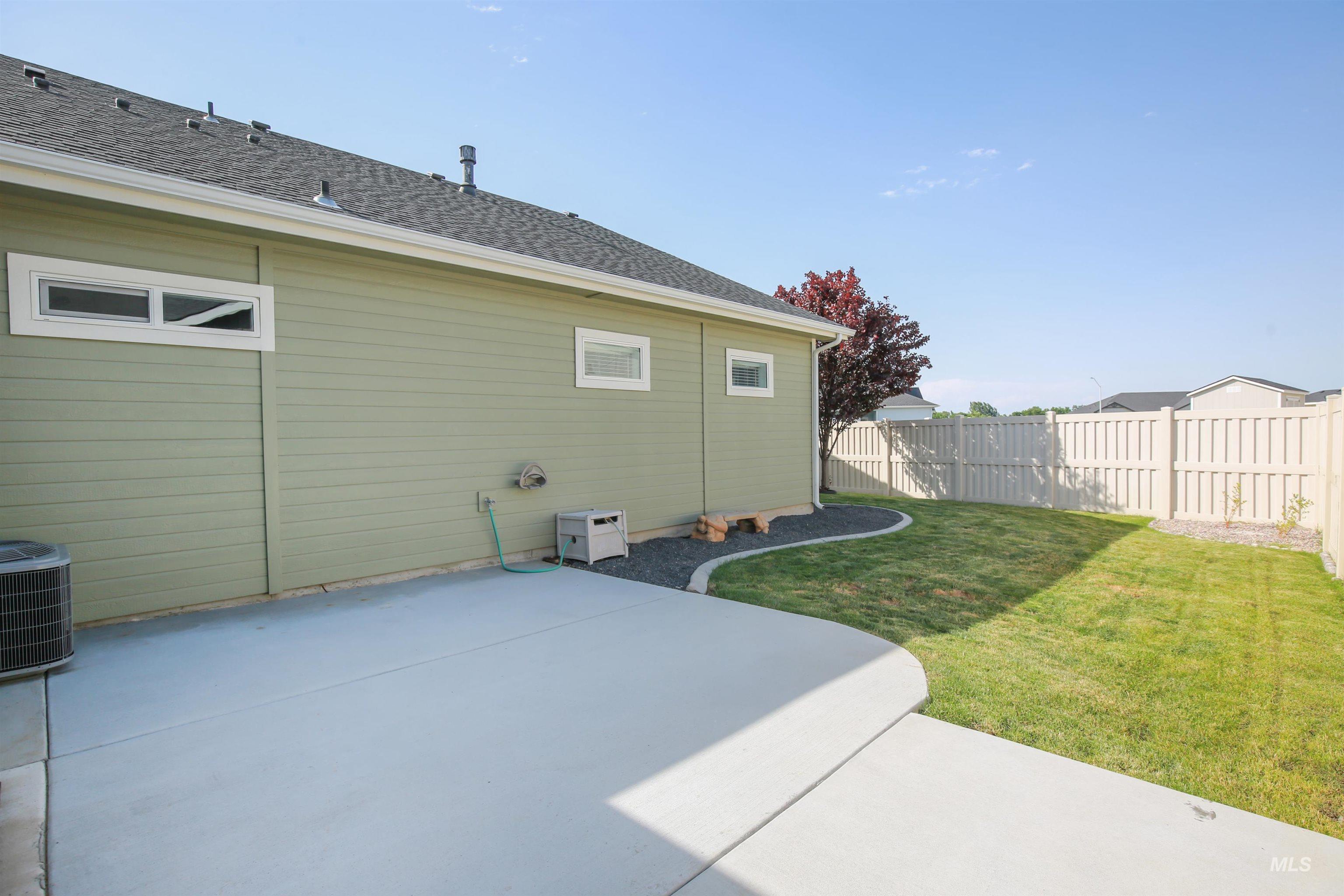 1315 Cantebria Way, Payette, Idaho 83661, 3 Bedrooms, 2.5 Bathrooms, Residential For Sale, Price $495,000,MLS 98998546