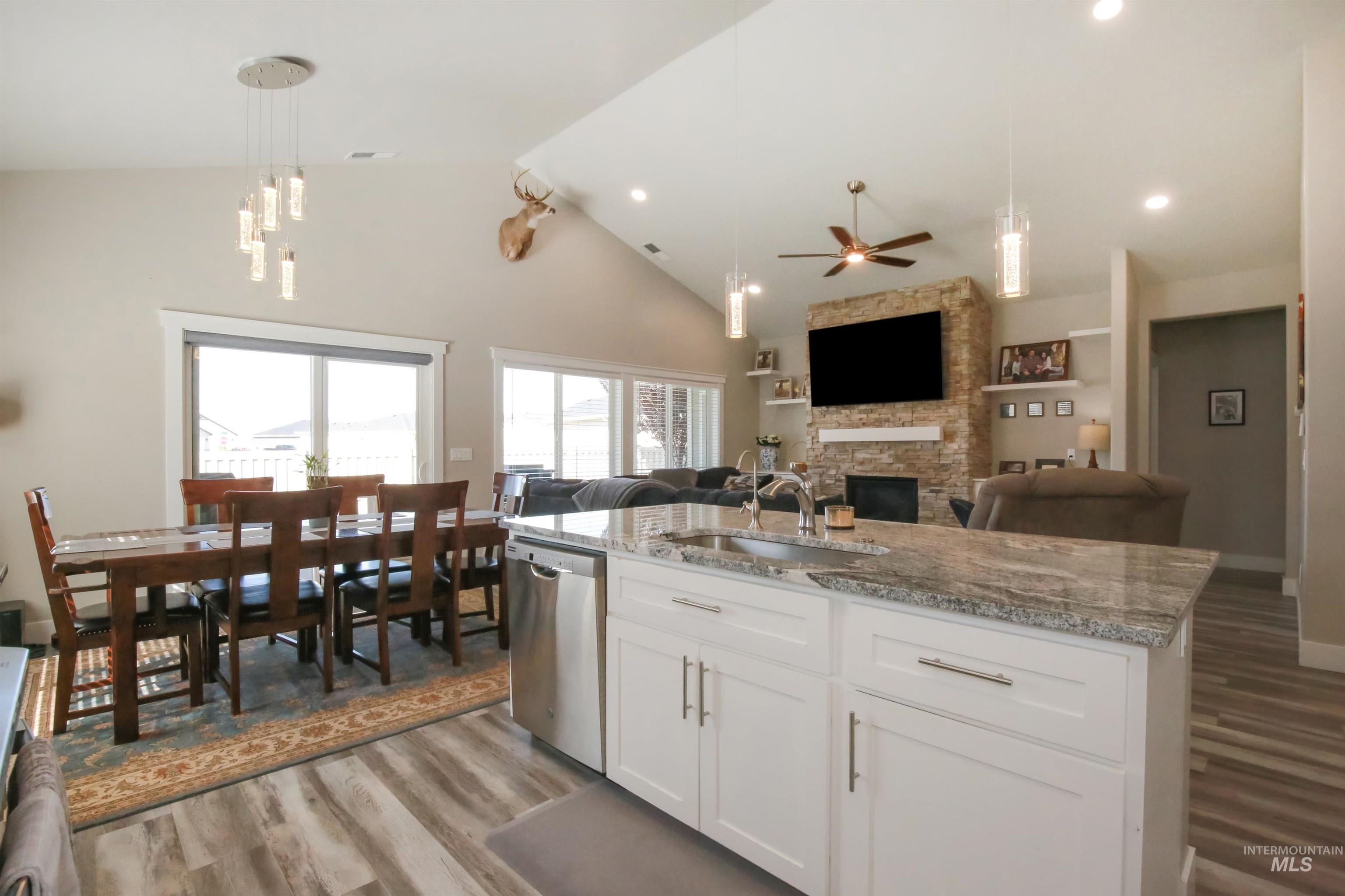 1315 Cantebria Way, Payette, Idaho 83661, 3 Bedrooms, 2.5 Bathrooms, Residential For Sale, Price $495,000,MLS 98998546