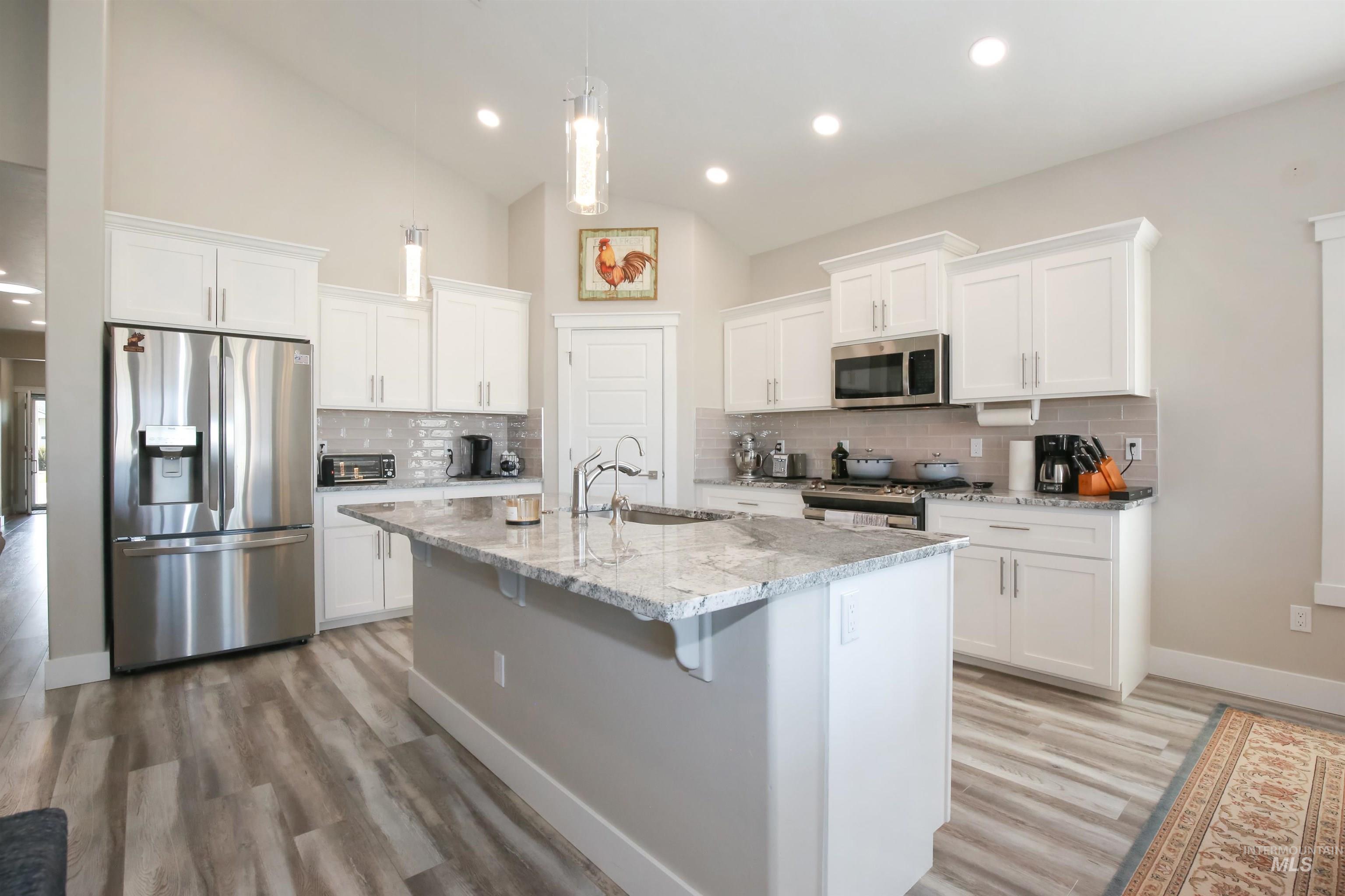1315 Cantebria Way, Payette, Idaho 83661, 3 Bedrooms, 2.5 Bathrooms, Residential For Sale, Price $495,000,MLS 98998546