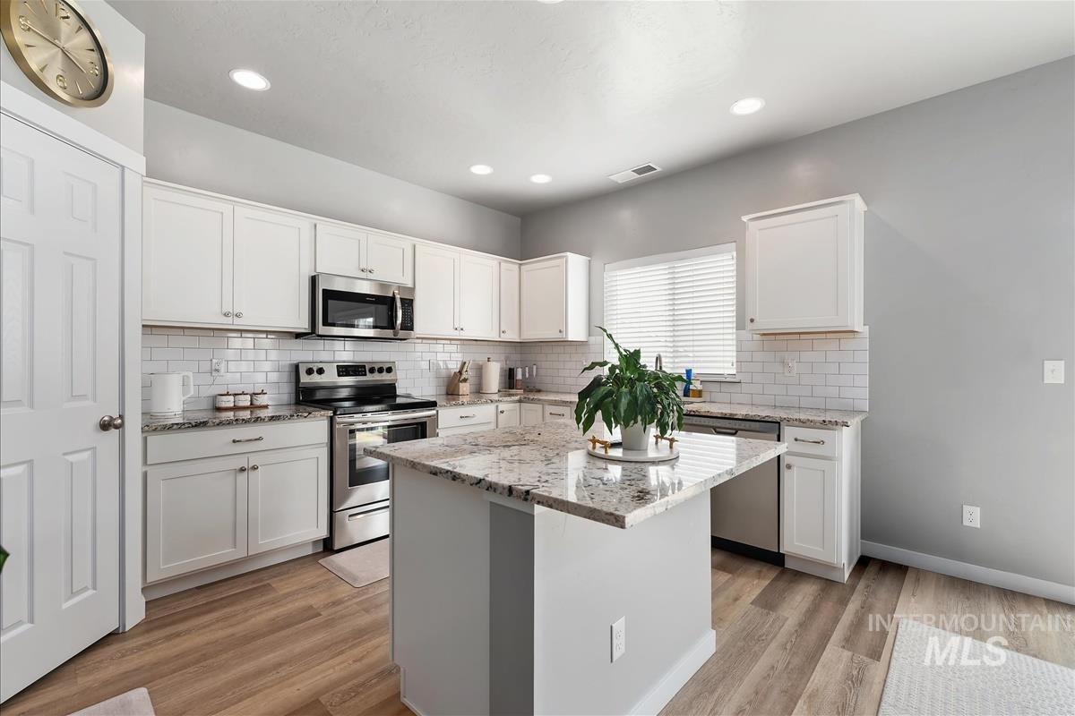 5971 S Chinook Way, Boise, Idaho 83709, 4 Bedrooms, 2 Bathrooms, Residential For Sale, Price $630,000, 98998549