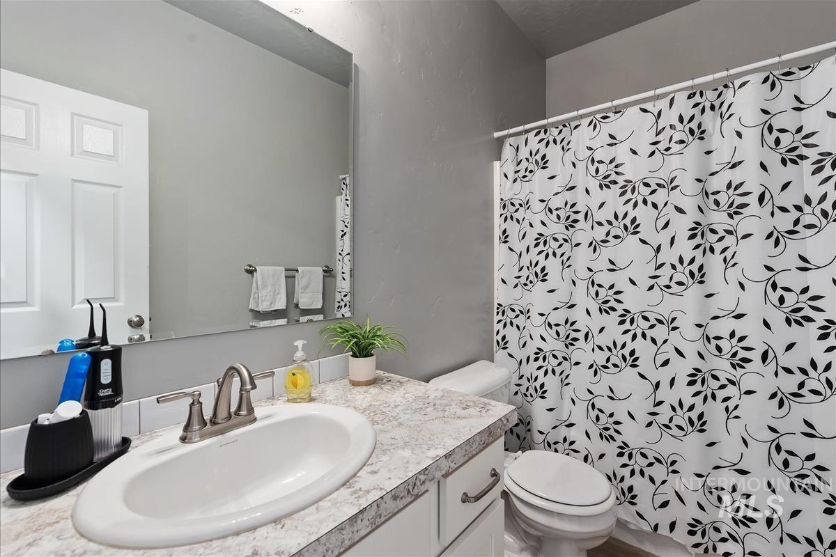 5971 S Chinook Way, Boise, Idaho 83709, 4 Bedrooms, 2 Bathrooms, Residential For Sale, Price $630,000, 98998549