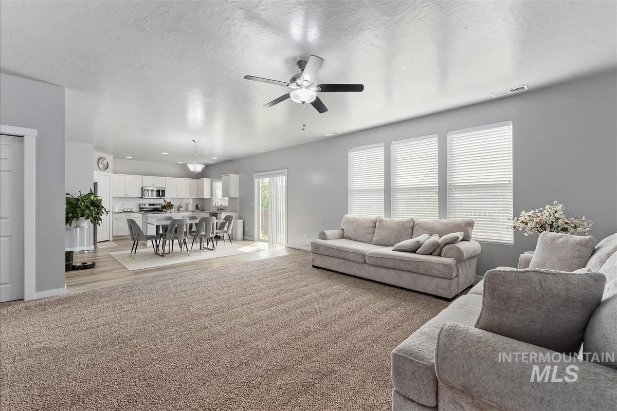 5971 S Chinook Way, Boise, Idaho 83709, 4 Bedrooms, 2 Bathrooms, Residential For Sale, Price $630,000, 98998549