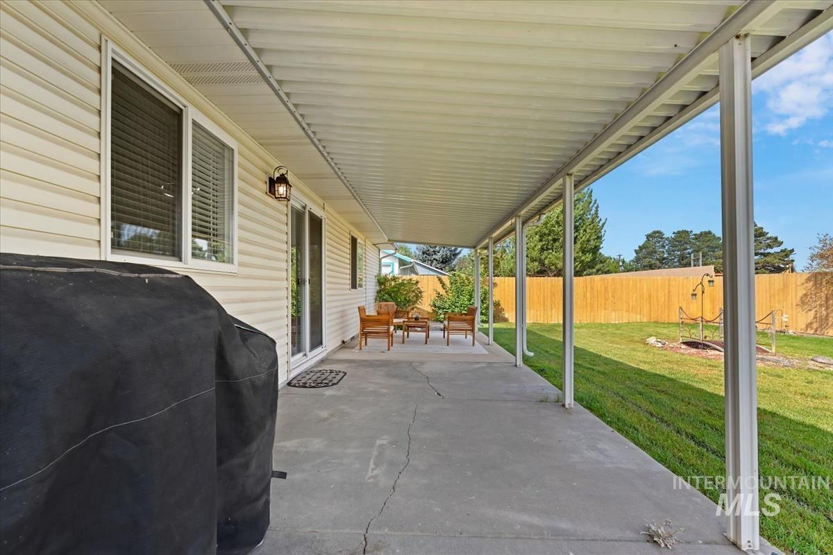 11718 W Gabrielle Ct, Boise, Idaho 83713, 3 Bedrooms, 2 Bathrooms, Residential For Sale, Price $449,900,MLS 98998554