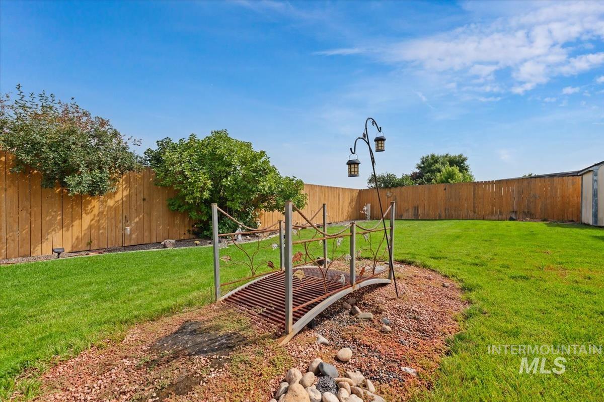 11718 W Gabrielle Ct, Boise, Idaho 83713, 3 Bedrooms, 2 Bathrooms, Residential For Sale, Price $449,900,MLS 98998554