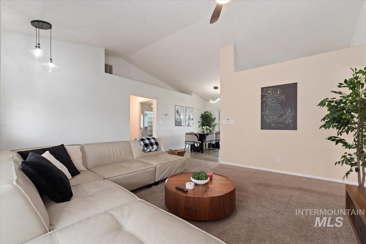 11718 W Gabrielle Ct, Boise, Idaho 83713, 3 Bedrooms, 2 Bathrooms, Residential For Sale, Price $449,900,MLS 98998554