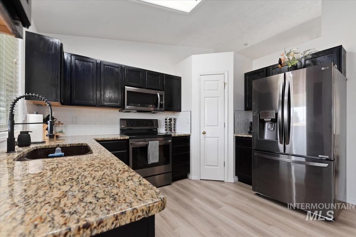 11718 W Gabrielle Ct, Boise, Idaho 83713, 3 Bedrooms, 2 Bathrooms, Residential For Sale, Price $449,900,MLS 98998554