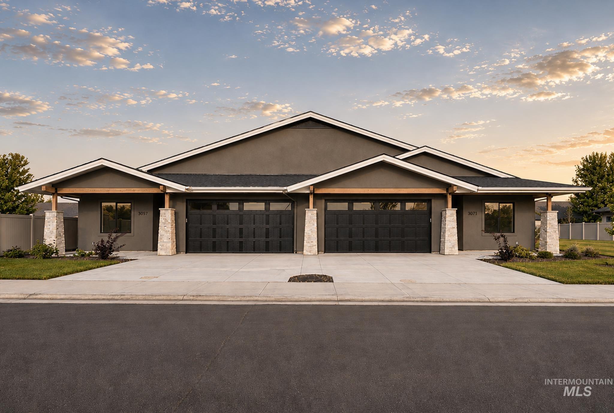 3057 N Lapis, Meridian, Idaho 83646, 3 Bedrooms, 2 Bathrooms, Residential For Sale, Price $539,900,MLS 98998556