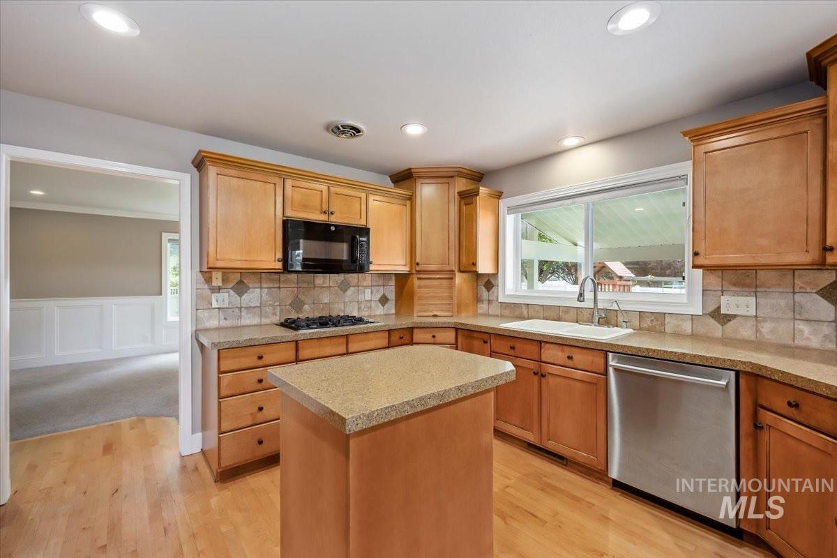 1896 Candleridge Dr, Twin Falls, Idaho 83301, 7 Bedrooms, 4 Bathrooms, Residential For Sale, Price $770,000,MLS 98998558