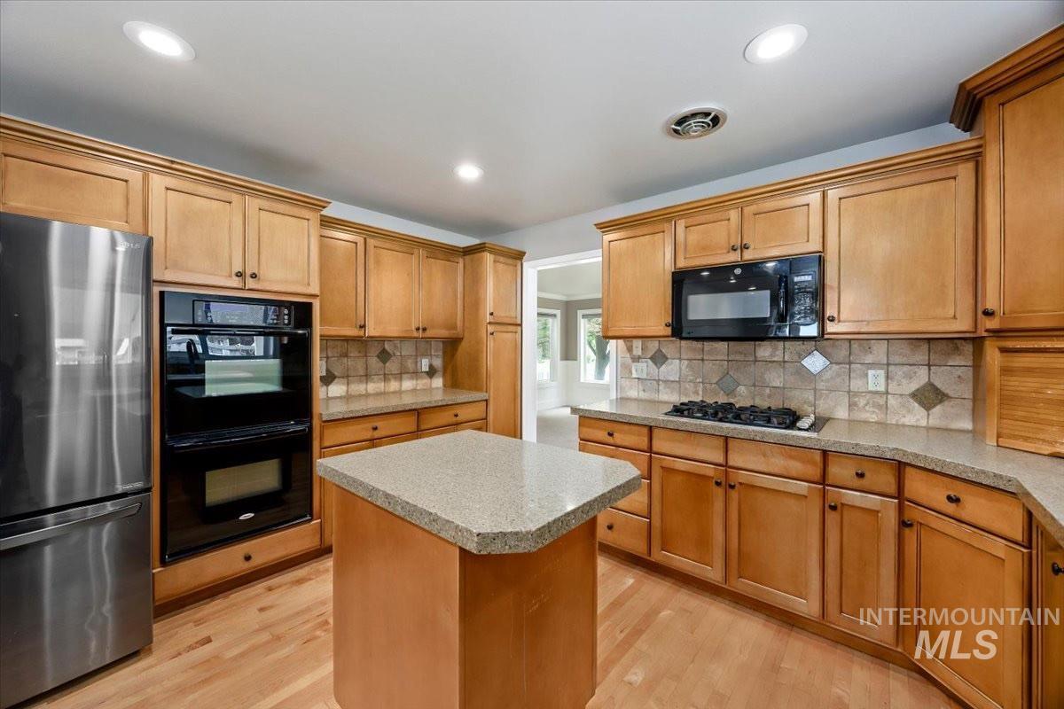 1896 Candleridge Dr, Twin Falls, Idaho 83301, 7 Bedrooms, 4 Bathrooms, Residential For Sale, Price $770,000,MLS 98998558