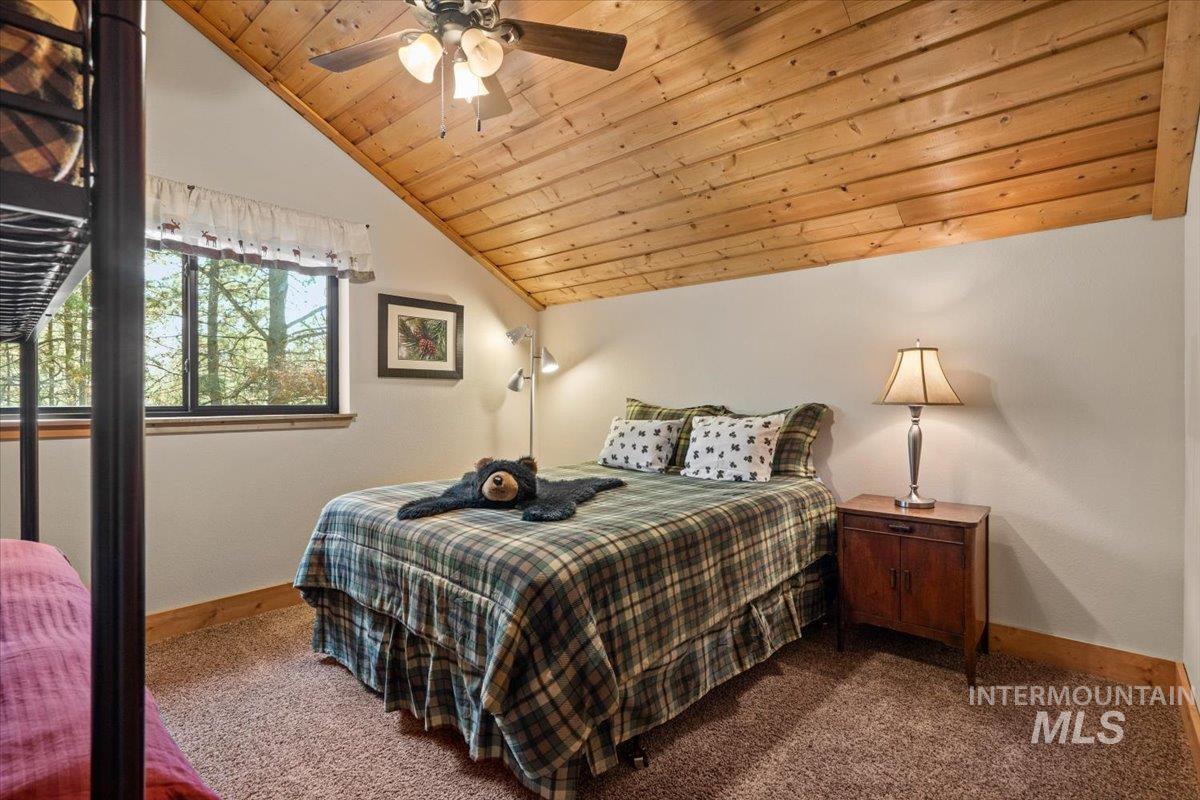 84 Golden Place, Donnelly, Idaho 83615, 3 Bedrooms, 2 Bathrooms, Residential For Sale, Price $998,500,MLS 98998559