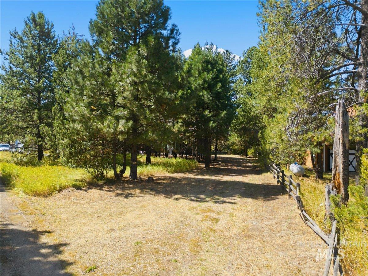 84 Golden Place, Donnelly, Idaho 83615, 3 Bedrooms, 2 Bathrooms, Residential For Sale, Price $998,500,MLS 98998559