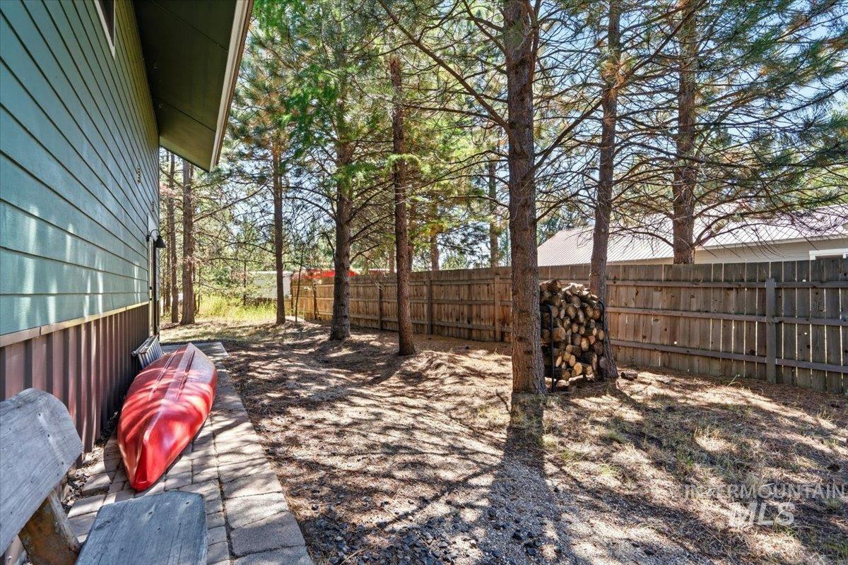 84 Golden Place, Donnelly, Idaho 83615, 3 Bedrooms, 2 Bathrooms, Residential For Sale, Price $998,500,MLS 98998559